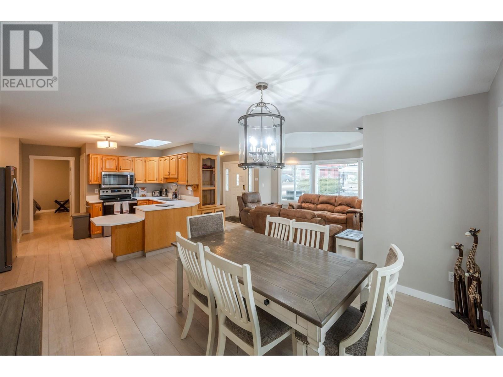 138 Evergreen Crescent, Penticton, British Columbia  V2A 7Y5 - Photo 10 - 10345884