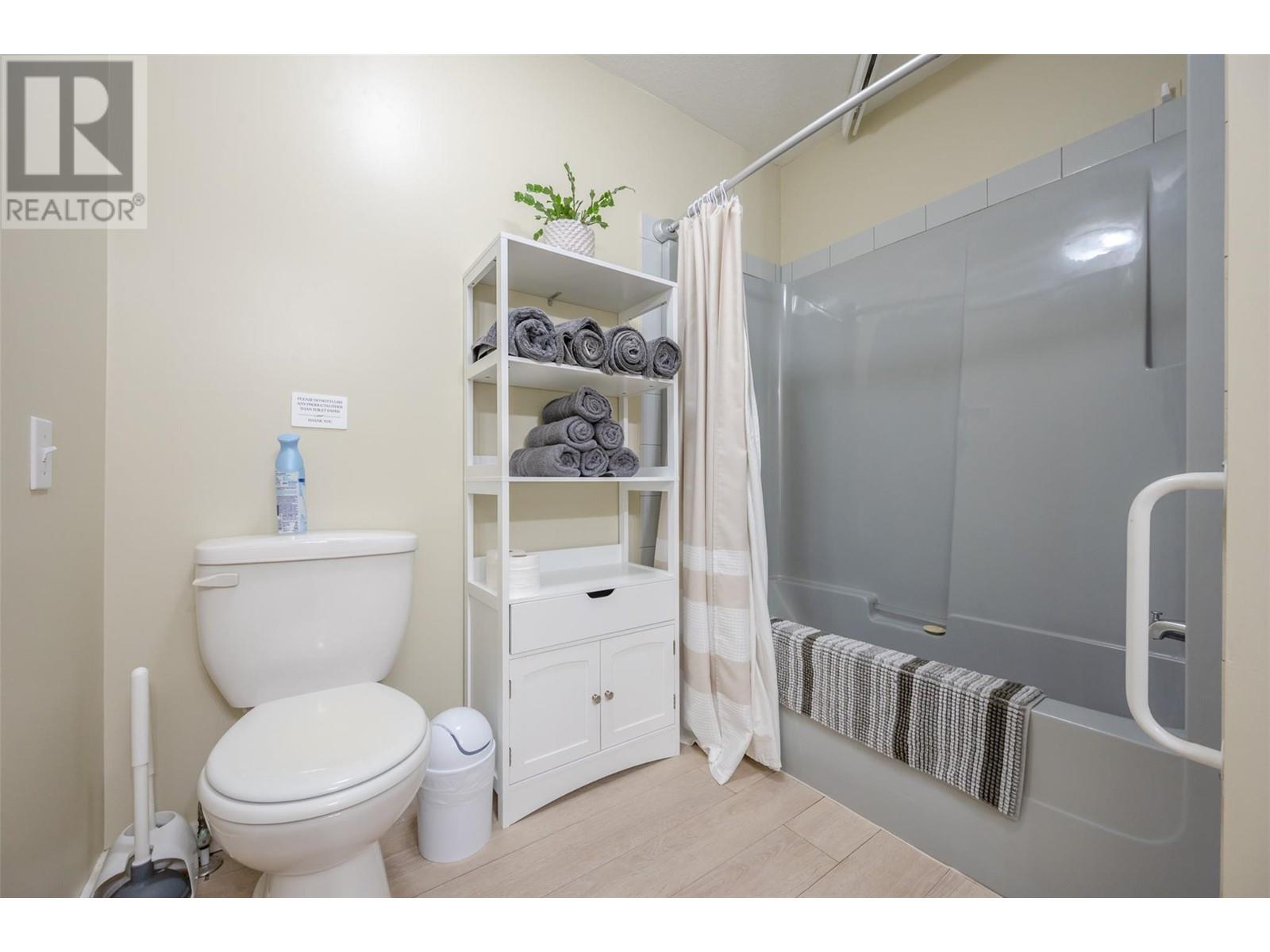 138 Evergreen Crescent, Penticton, British Columbia  V2A 7Y5 - Photo 15 - 10345884