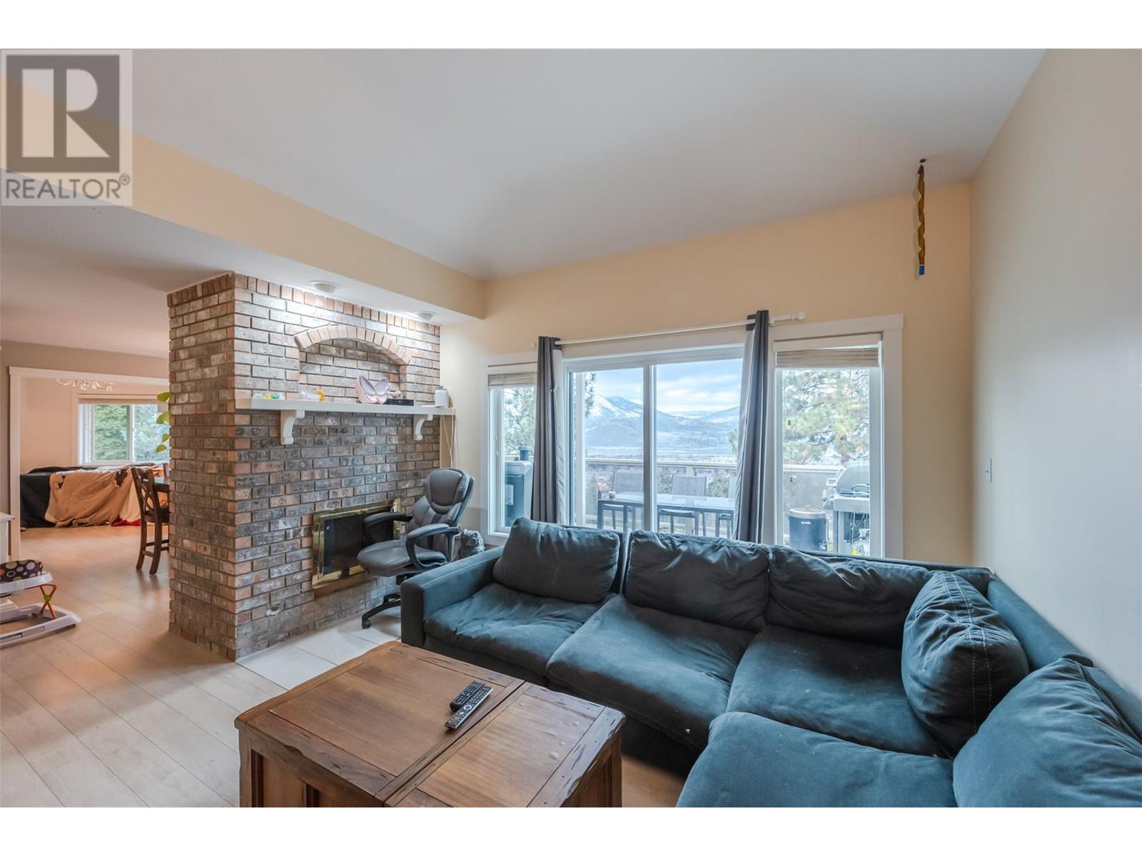 138 Evergreen Crescent, Penticton, British Columbia  V2A 7Y5 - Photo 6 - 10345884
