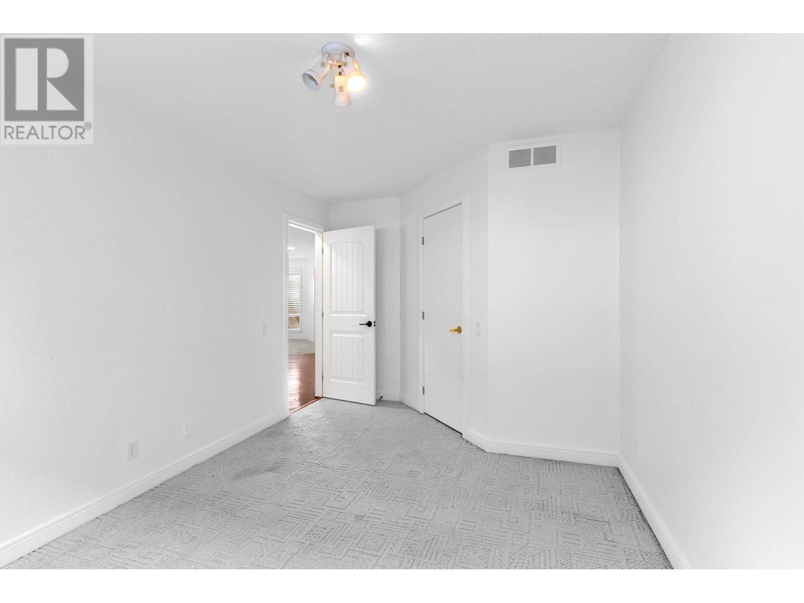 3784 Inglis Place, Peachland, British Columbia  V0H 1X2 - Photo 22 - 10345678