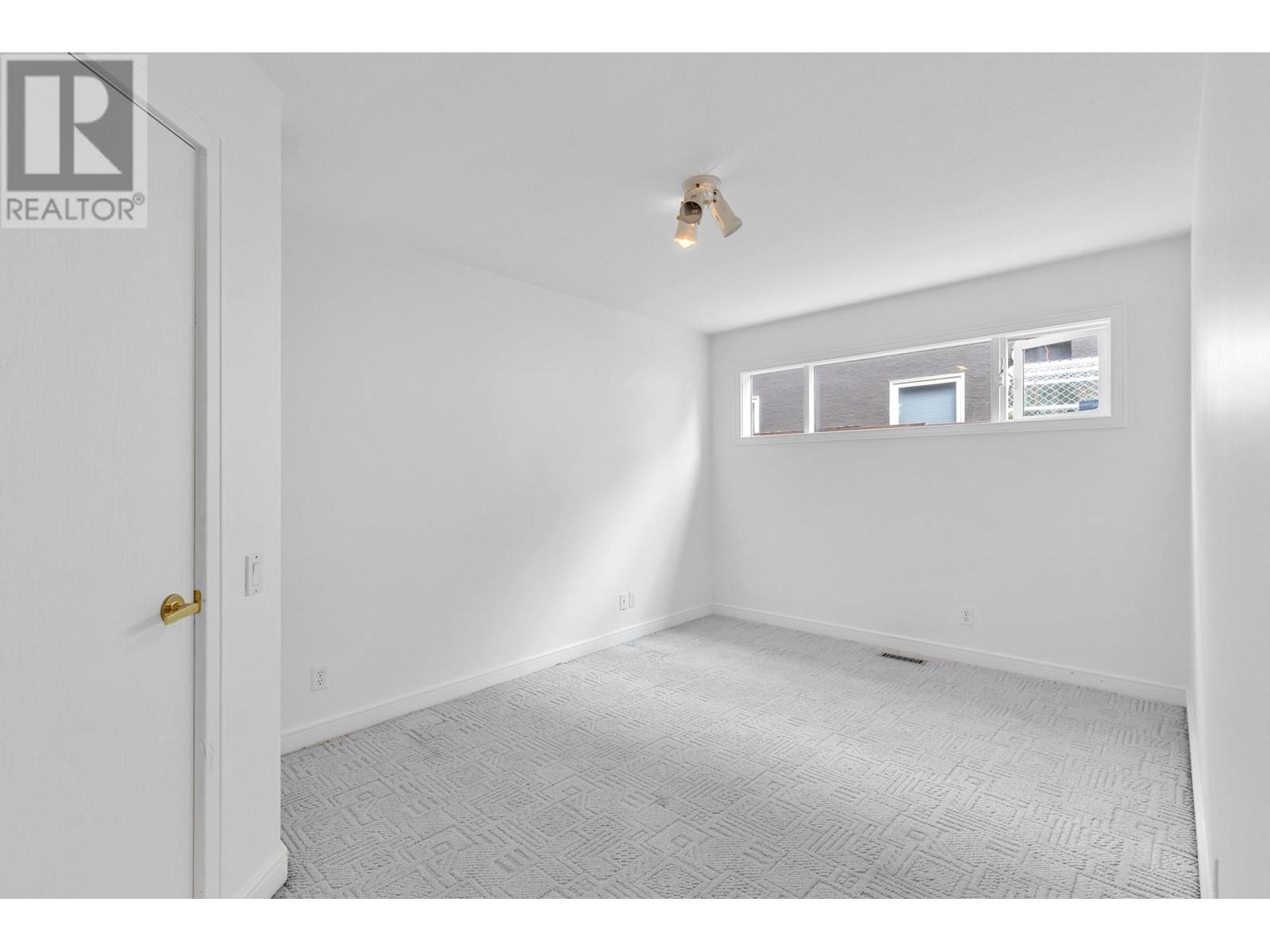 3784 Inglis Place, Peachland, British Columbia  V0H 1X2 - Photo 23 - 10345678
