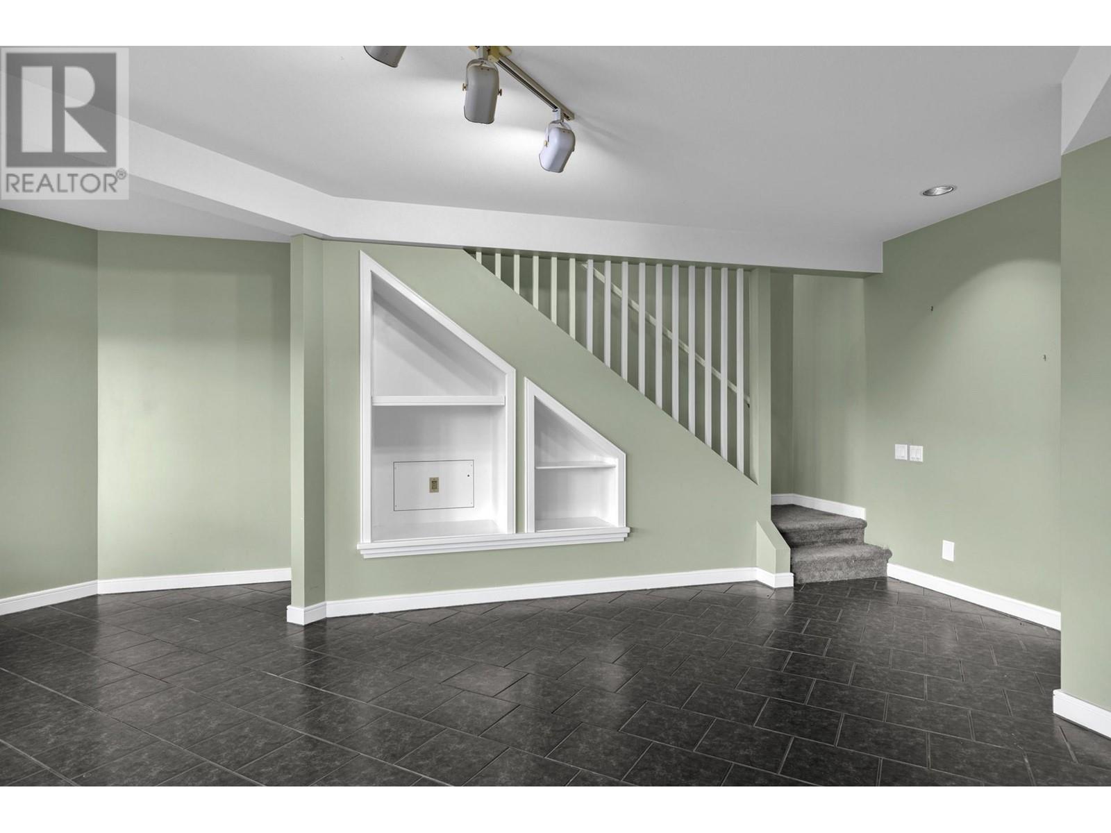 3784 Inglis Place, Peachland, British Columbia  V0H 1X2 - Photo 30 - 10345678