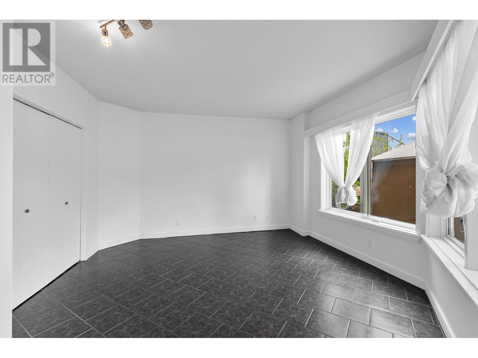 3784 Inglis Place, Peachland, British Columbia  V0H 1X2 - Photo 36 - 10345678