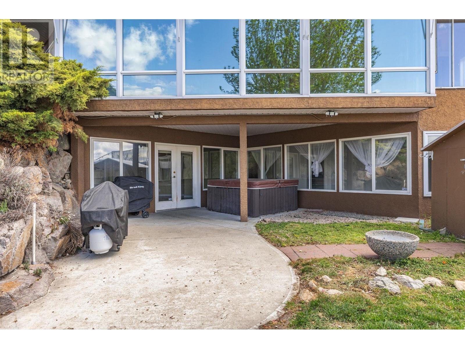 3784 Inglis Place, Peachland, British Columbia  V0H 1X2 - Photo 44 - 10345678