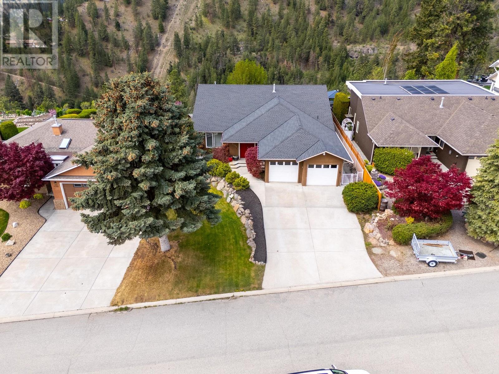 3784 Inglis Place, Peachland, British Columbia  V0H 1X2 - Photo 63 - 10345678