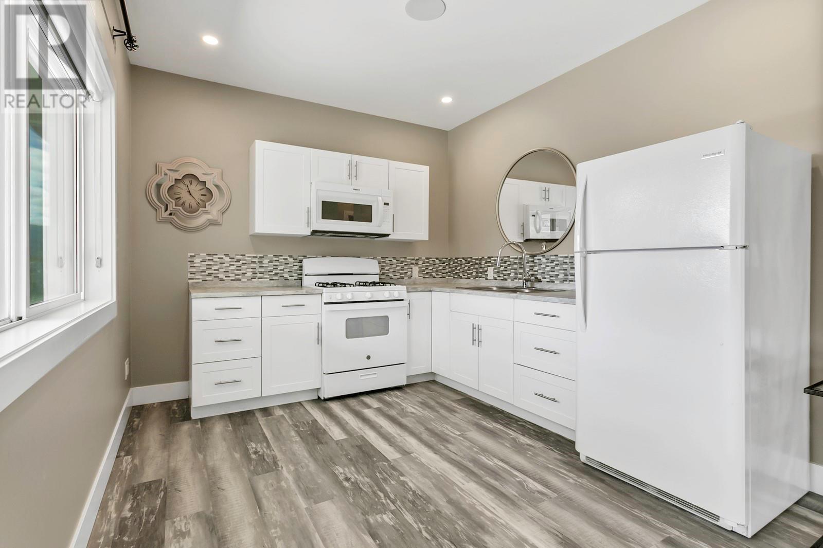 1077 Loseth Drive, Kelowna, British Columbia  V1P 0A1 - Photo 47 - 10345665