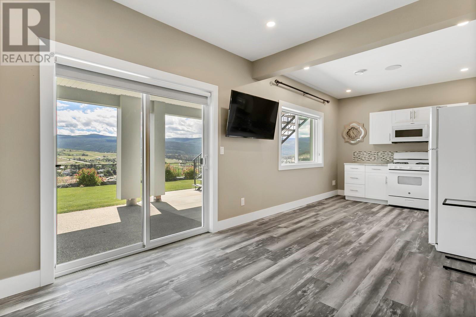 1077 Loseth Drive, Kelowna, British Columbia  V1P 0A1 - Photo 51 - 10345665