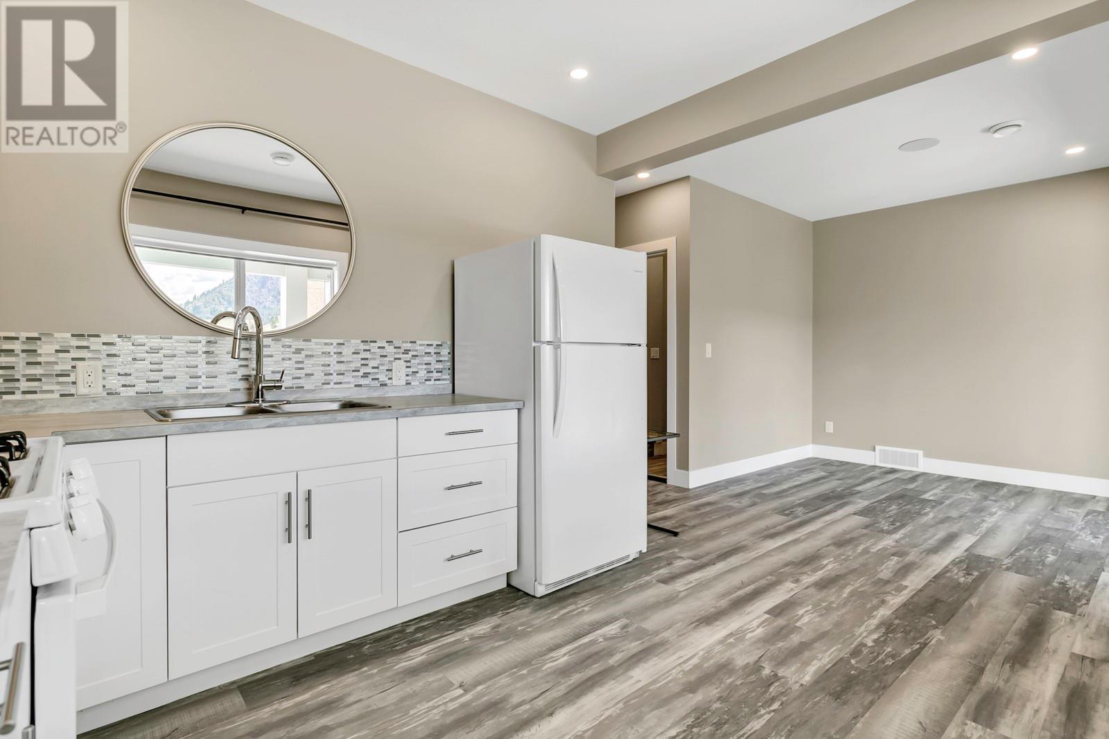 1077 Loseth Drive, Kelowna, British Columbia  V1P 0A1 - Photo 52 - 10345665