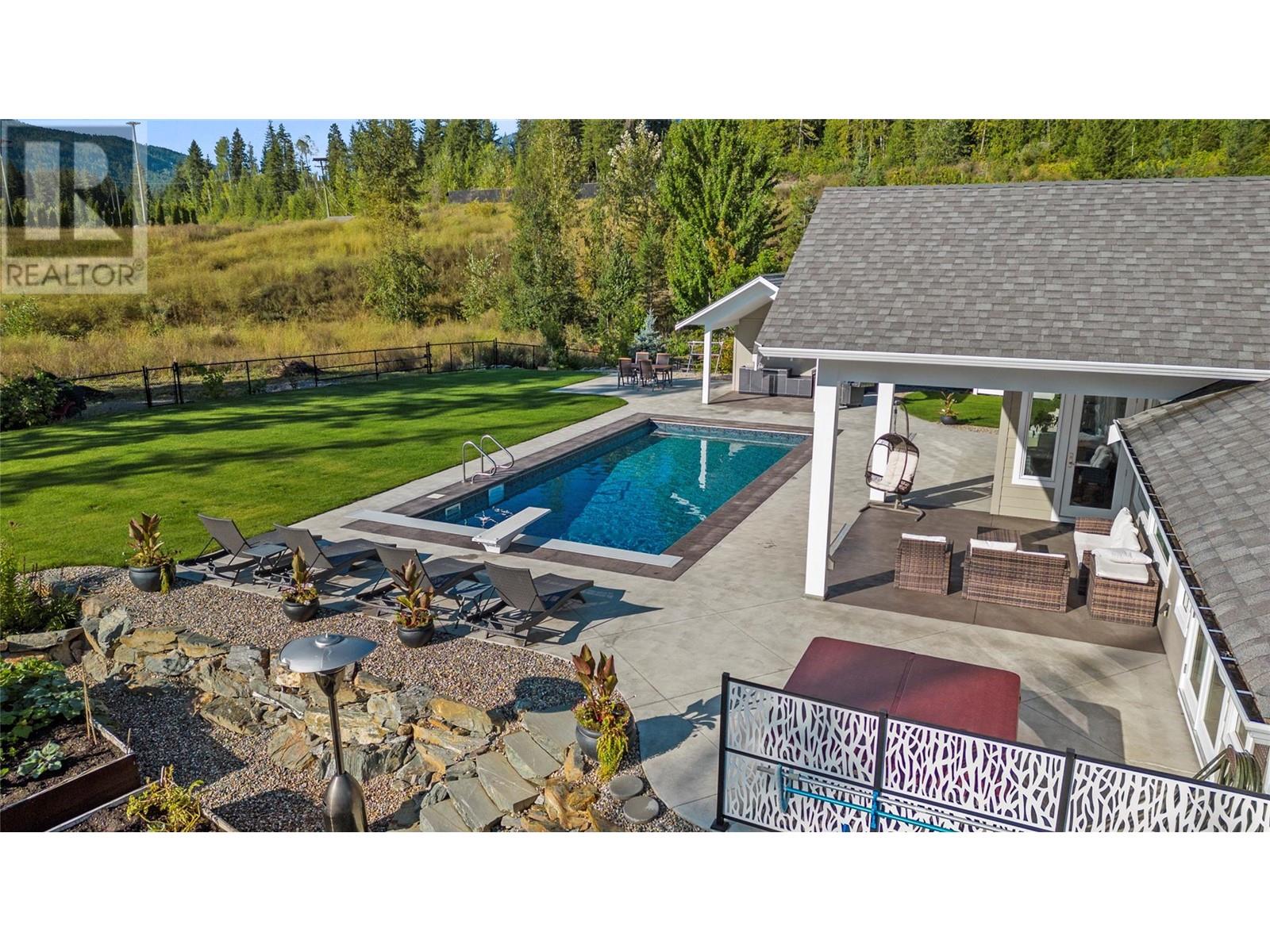 2518 Valley Place, Blind Bay, British Columbia  V0E 1H2 - Photo 12 - 10345444