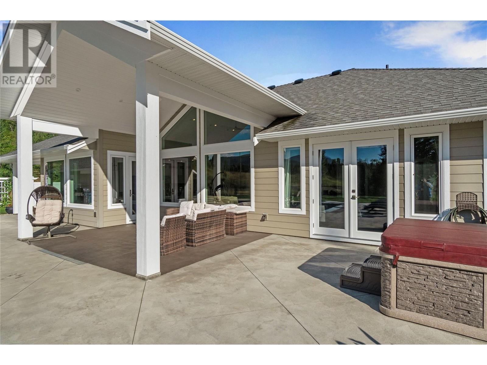 2518 Valley Place, Blind Bay, British Columbia  V0E 1H2 - Photo 15 - 10345444