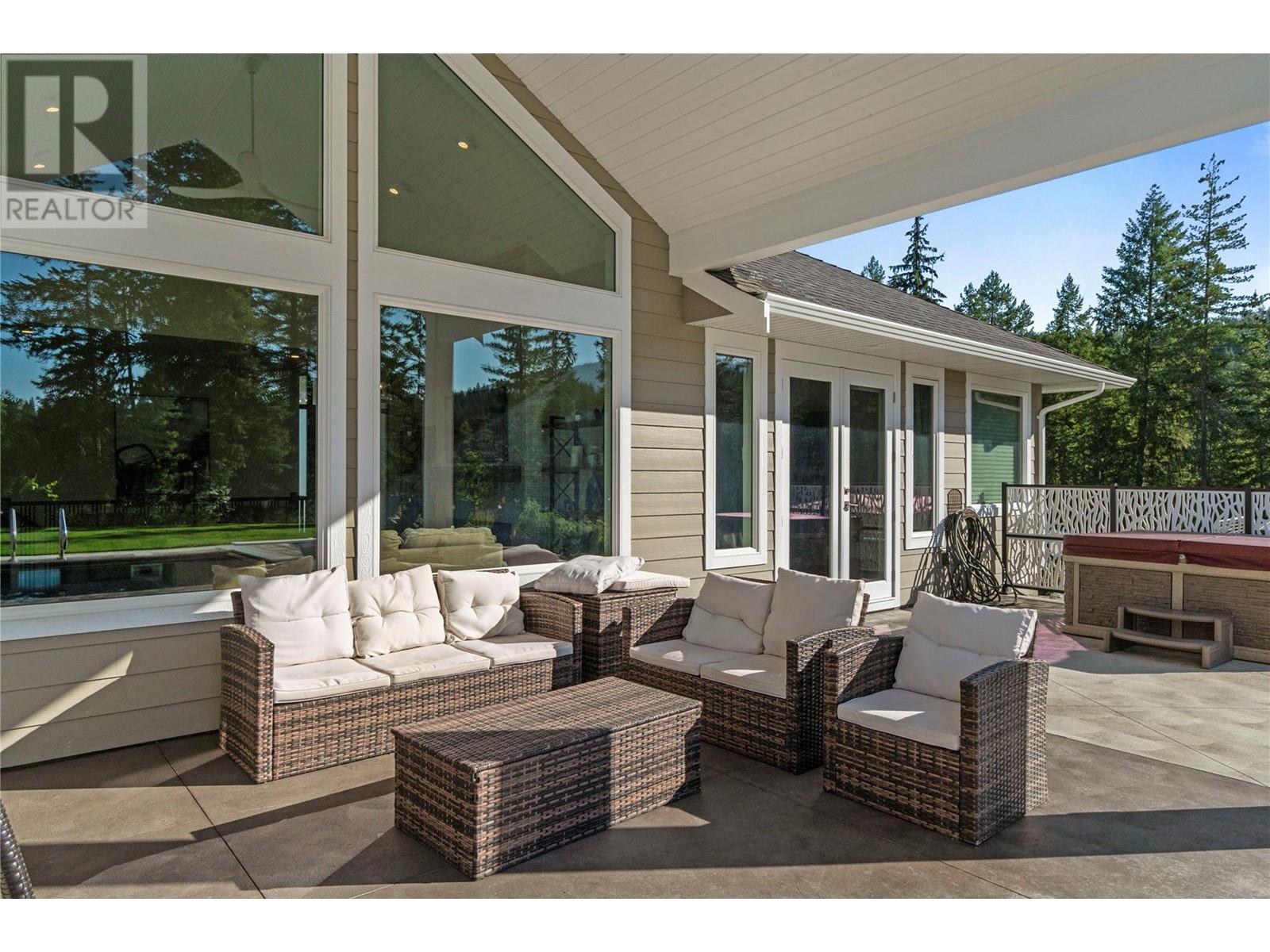 2518 Valley Place, Blind Bay, British Columbia  V0E 1H2 - Photo 16 - 10345444