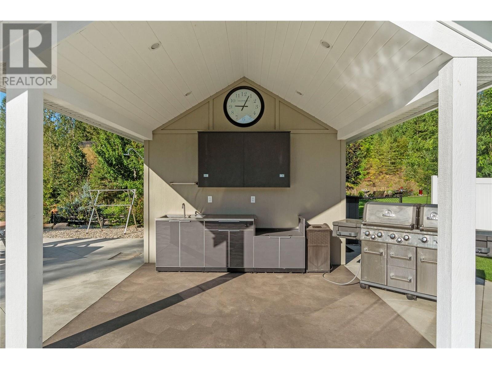 2518 Valley Place, Blind Bay, British Columbia  V0E 1H2 - Photo 18 - 10345444