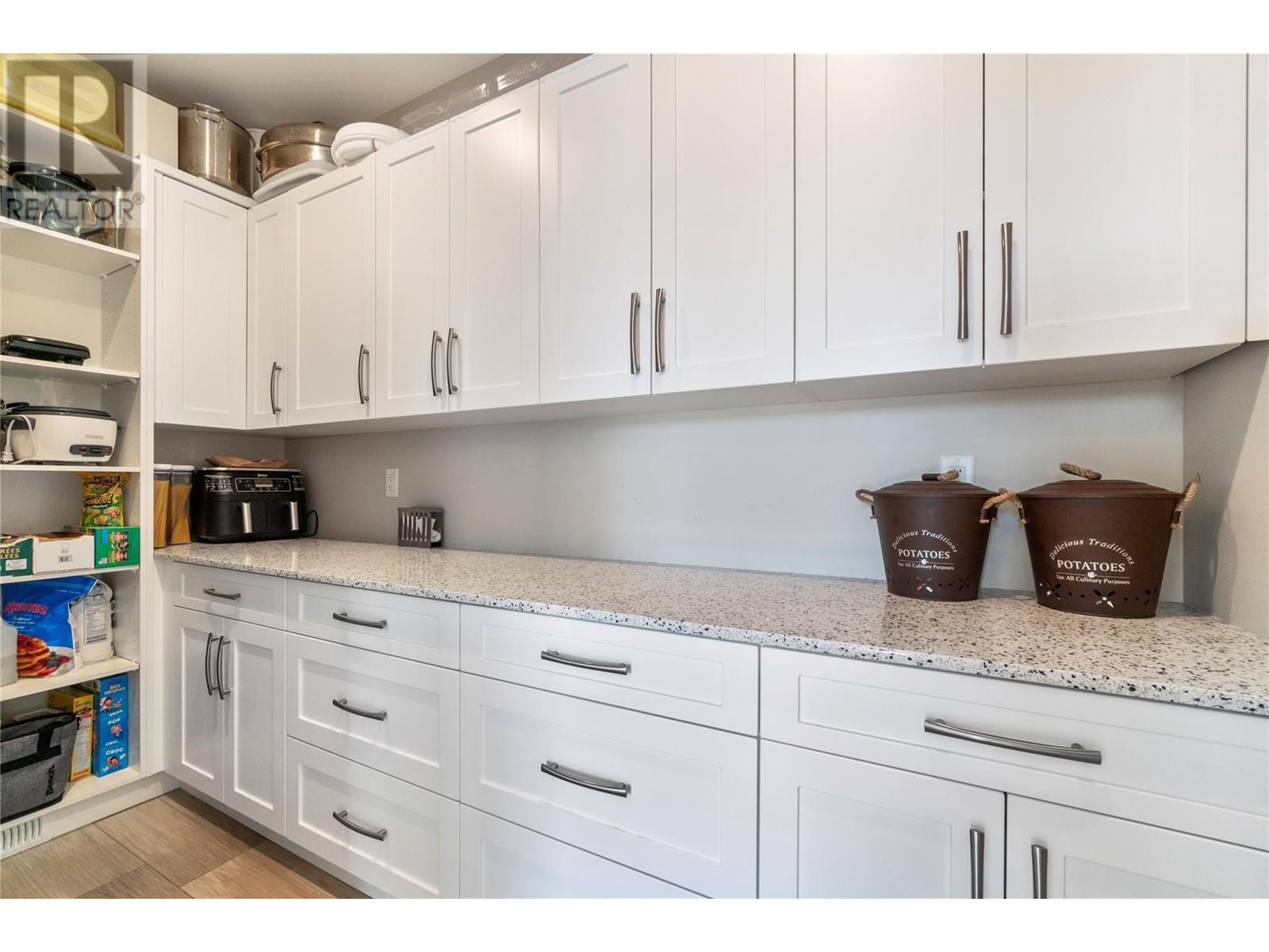 2518 Valley Place, Blind Bay, British Columbia  V0E 1H2 - Photo 31 - 10345444