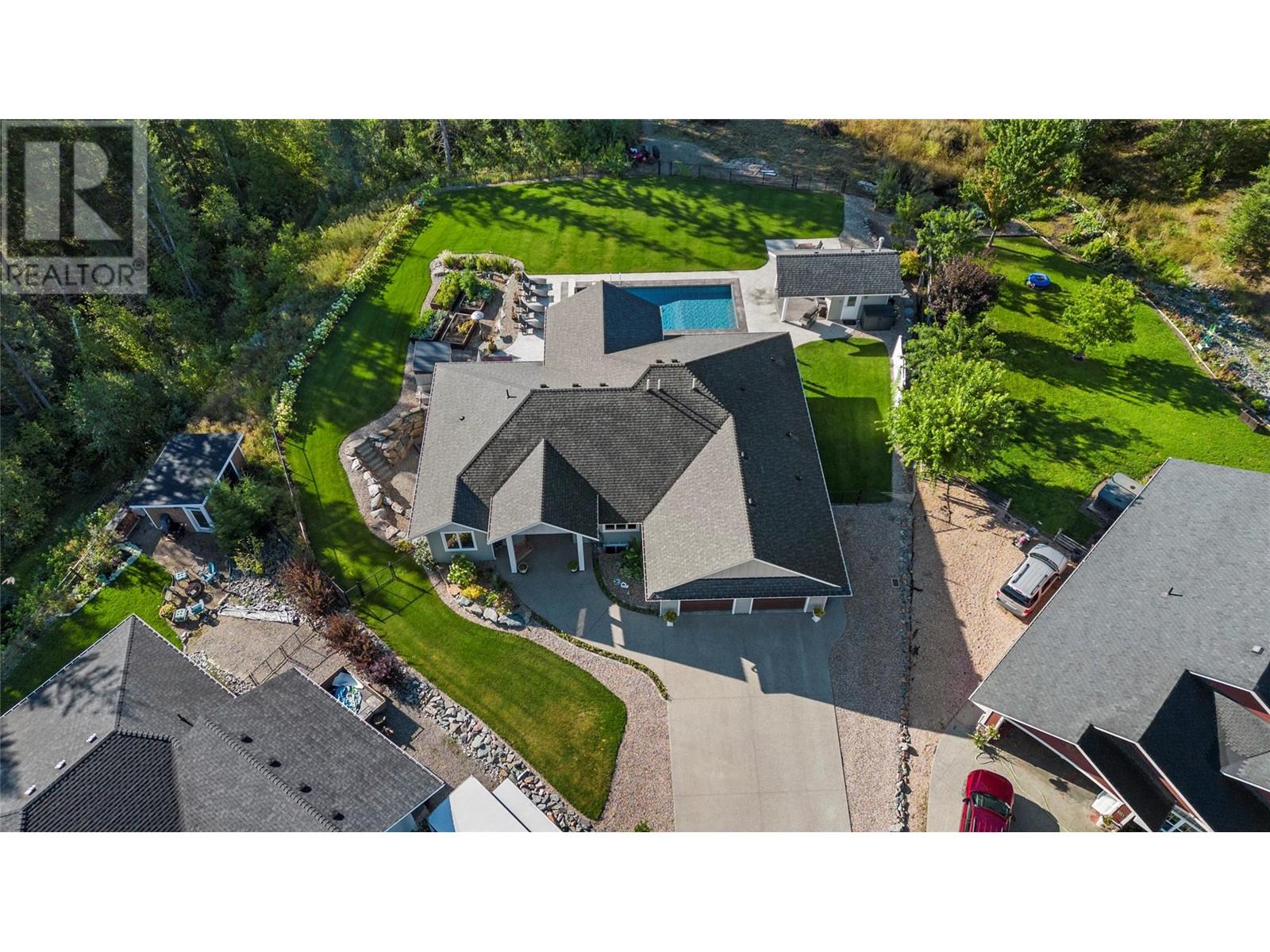 2518 Valley Place, Blind Bay, British Columbia  V0E 1H2 - Photo 6 - 10345444