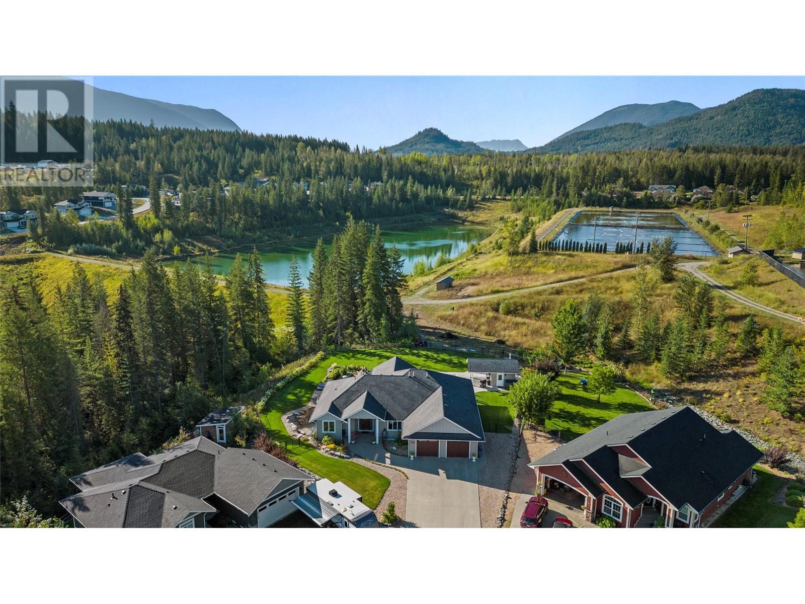 2518 Valley Place, Blind Bay, British Columbia  V0E 1H2 - Photo 7 - 10345444