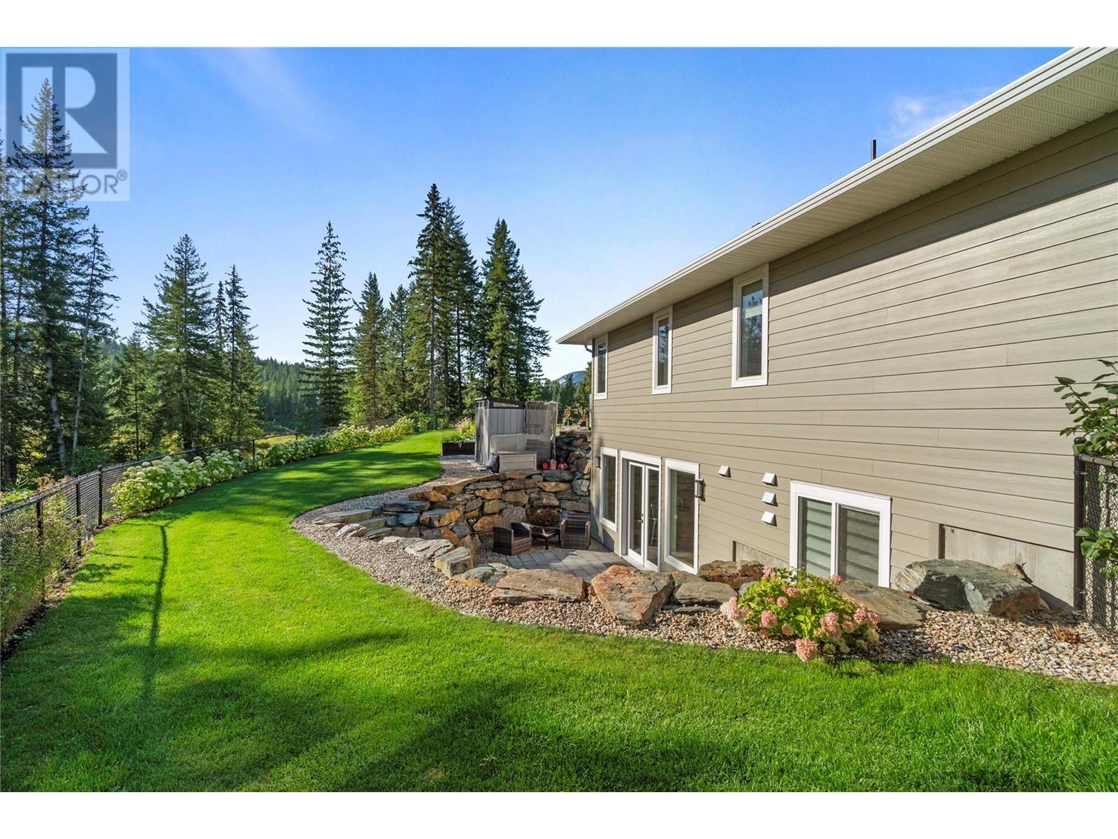 2518 Valley Place, Blind Bay, British Columbia  V0E 1H2 - Photo 8 - 10345444