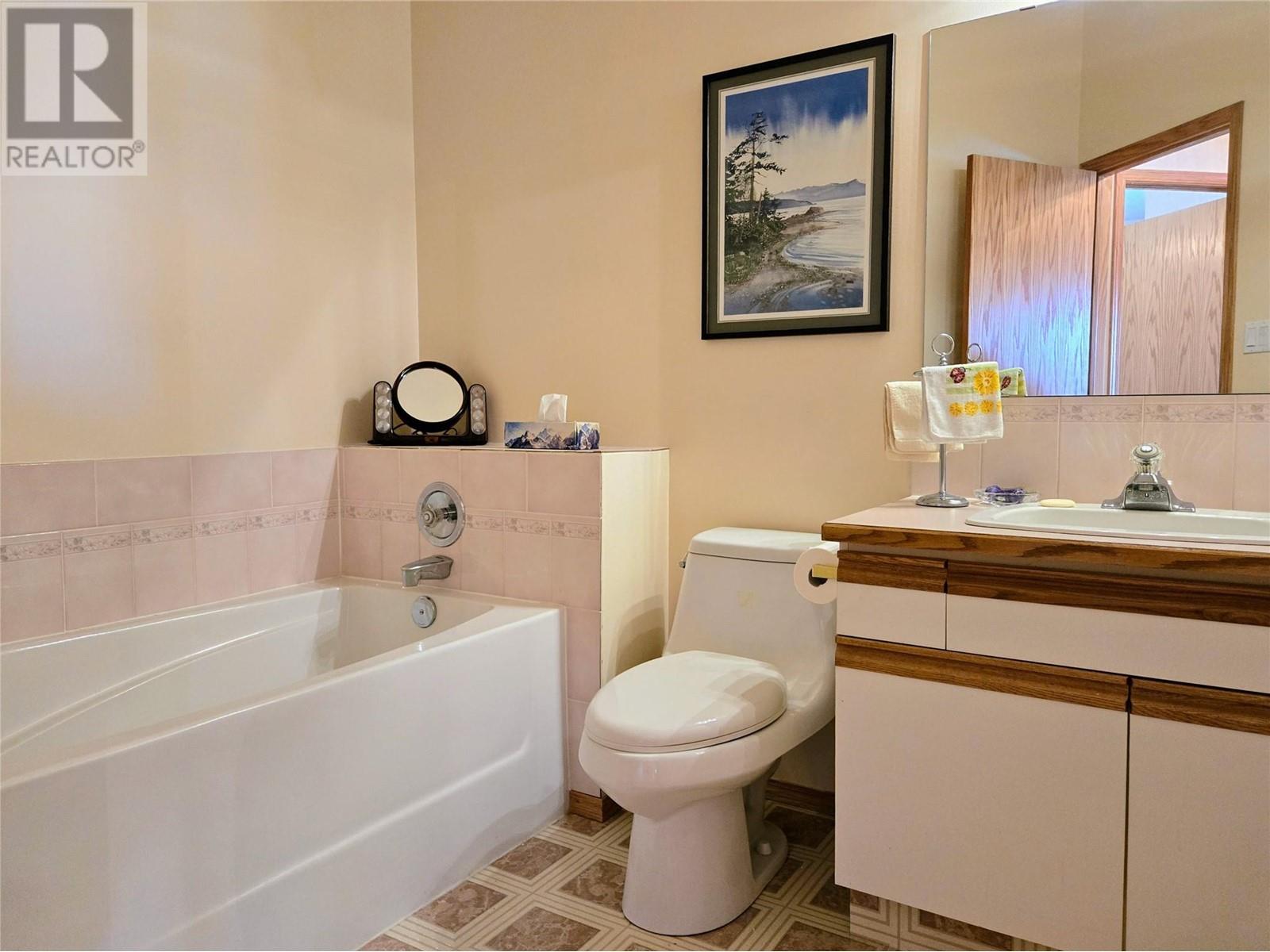 1606 2nd Avenue, Invermere, British Columbia  V0A 1K4 - Photo 26 - 10345181