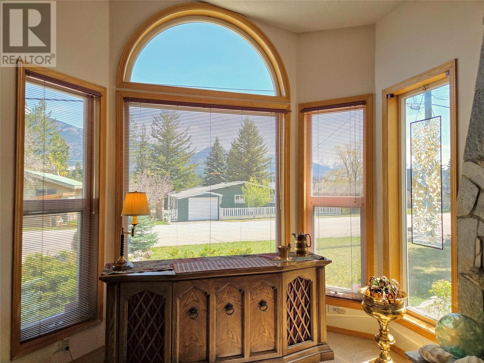 1606 2nd Avenue, Invermere, British Columbia  V0A 1K4 - Photo 30 - 10345181