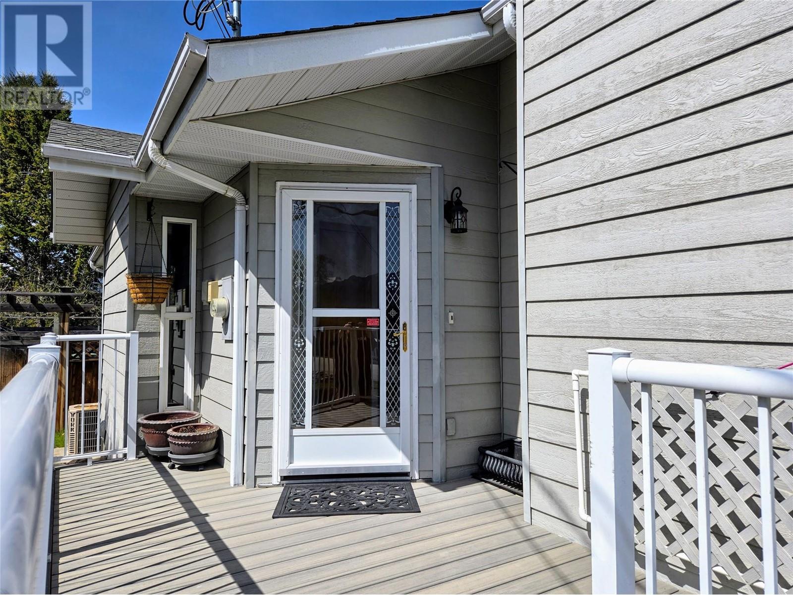 1606 2nd Avenue, Invermere, British Columbia  V0A 1K4 - Photo 9 - 10345181