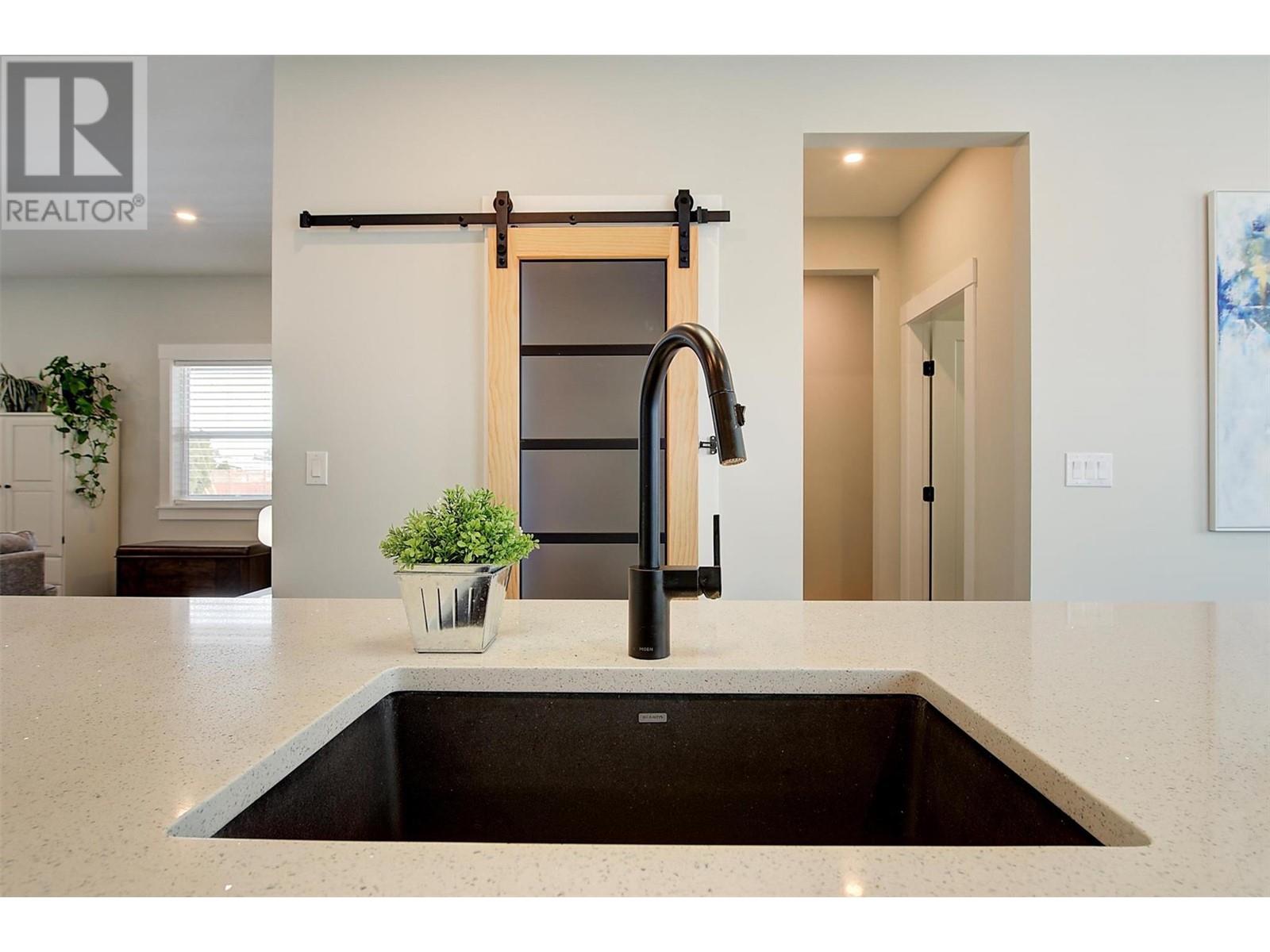 3704 Inverness Road, West Kelowna, British Columbia  V4T 1J6 - Photo 13 - 10345878