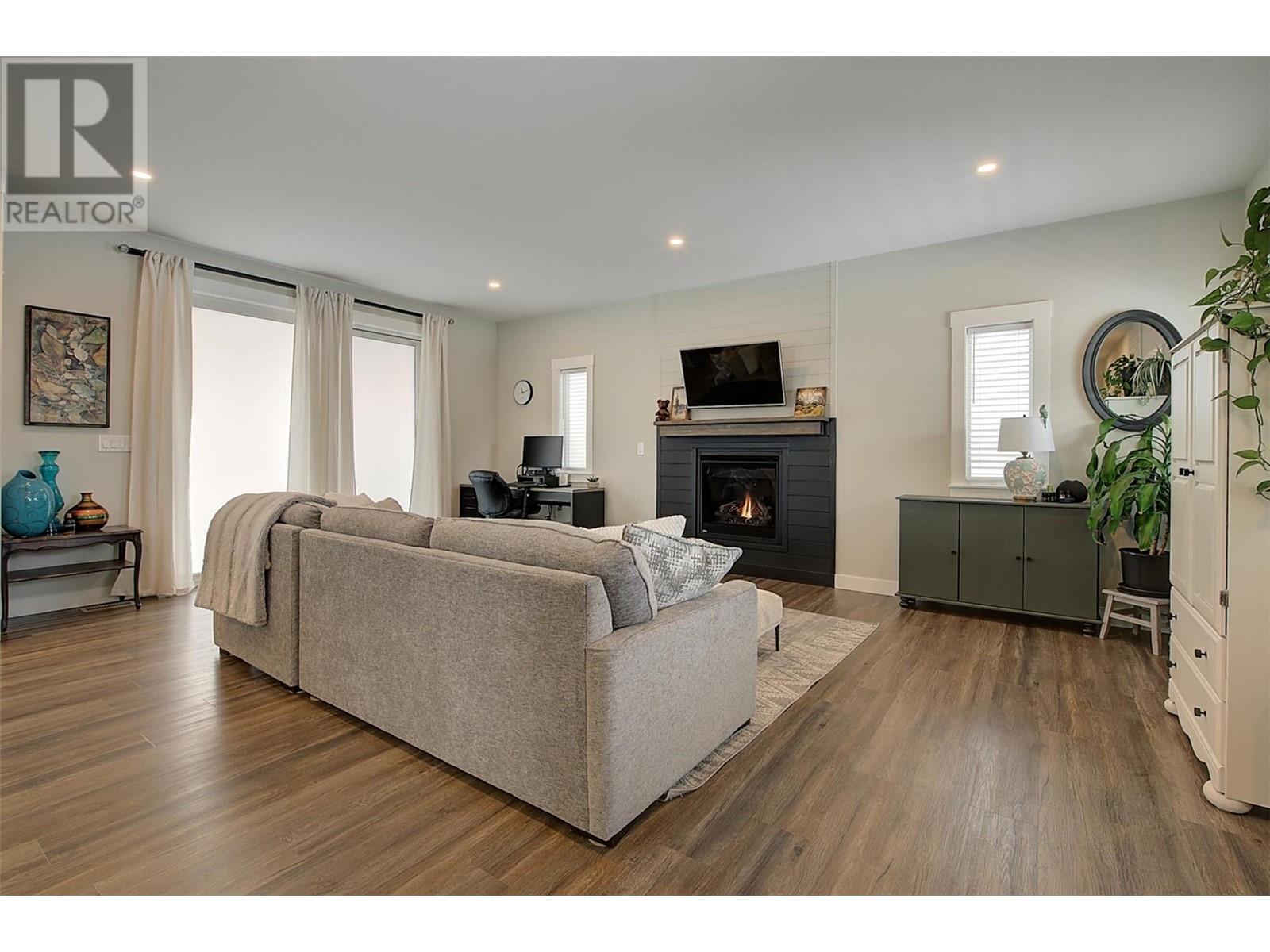 3704 Inverness Road, West Kelowna, British Columbia  V4T 1J6 - Photo 4 - 10345878