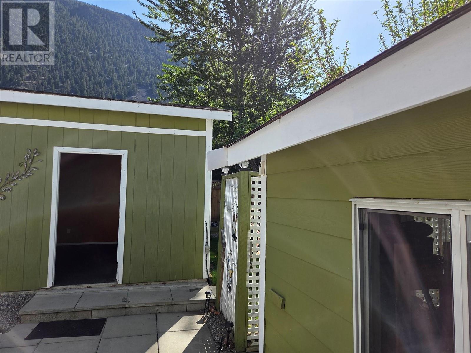 4354 Highway 3 Unit# 39, Keremeos, British Columbia  V0X 1N1 - Photo 7 - 10345980