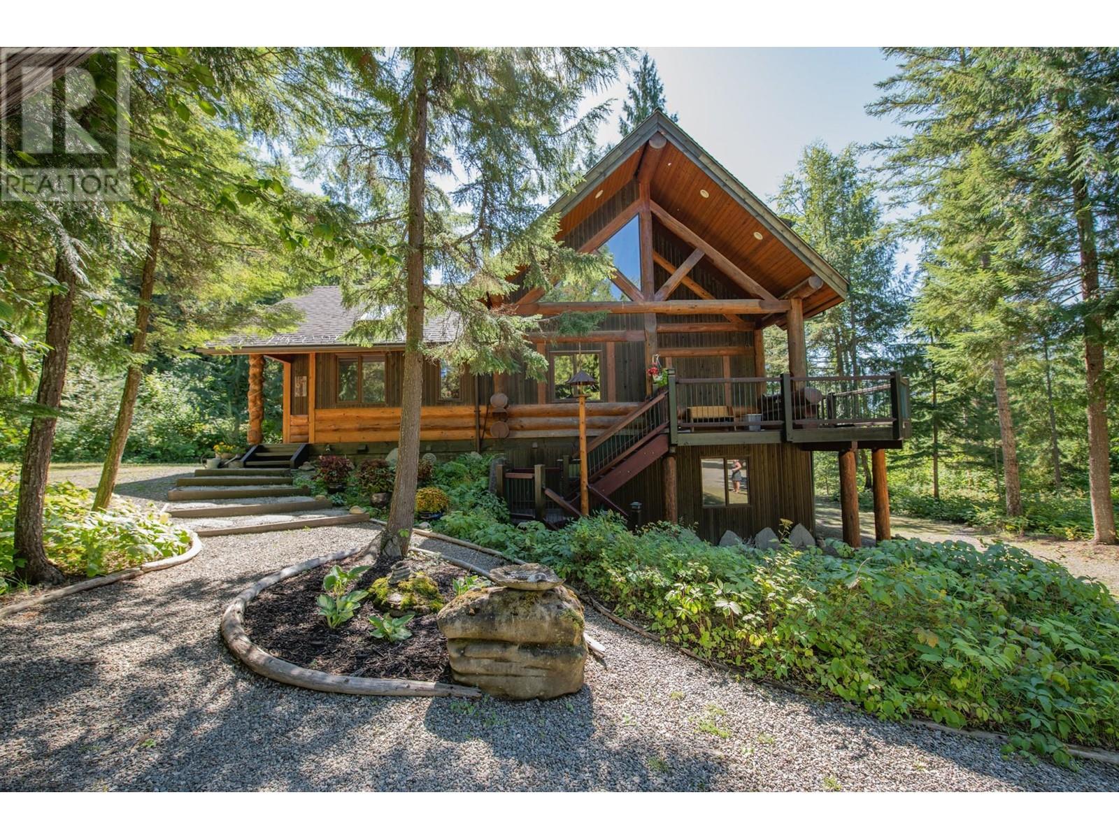 1195 Sugar Lake Road, Cherryville, British Columbia  V0E 2G2 - Photo 1 - 10345414
