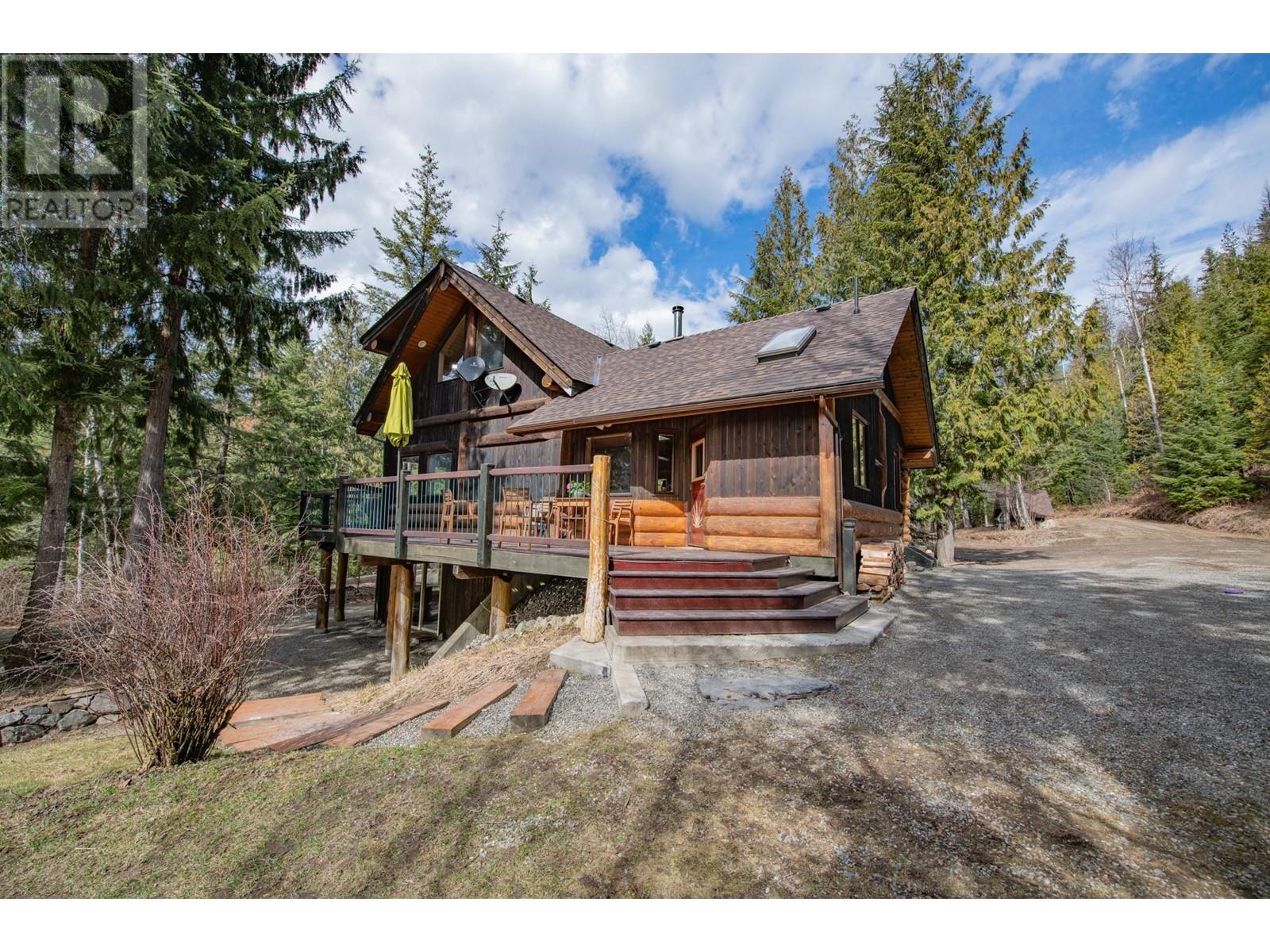 1195 Sugar Lake Road, Cherryville, British Columbia  V0E 2G2 - Photo 37 - 10345414