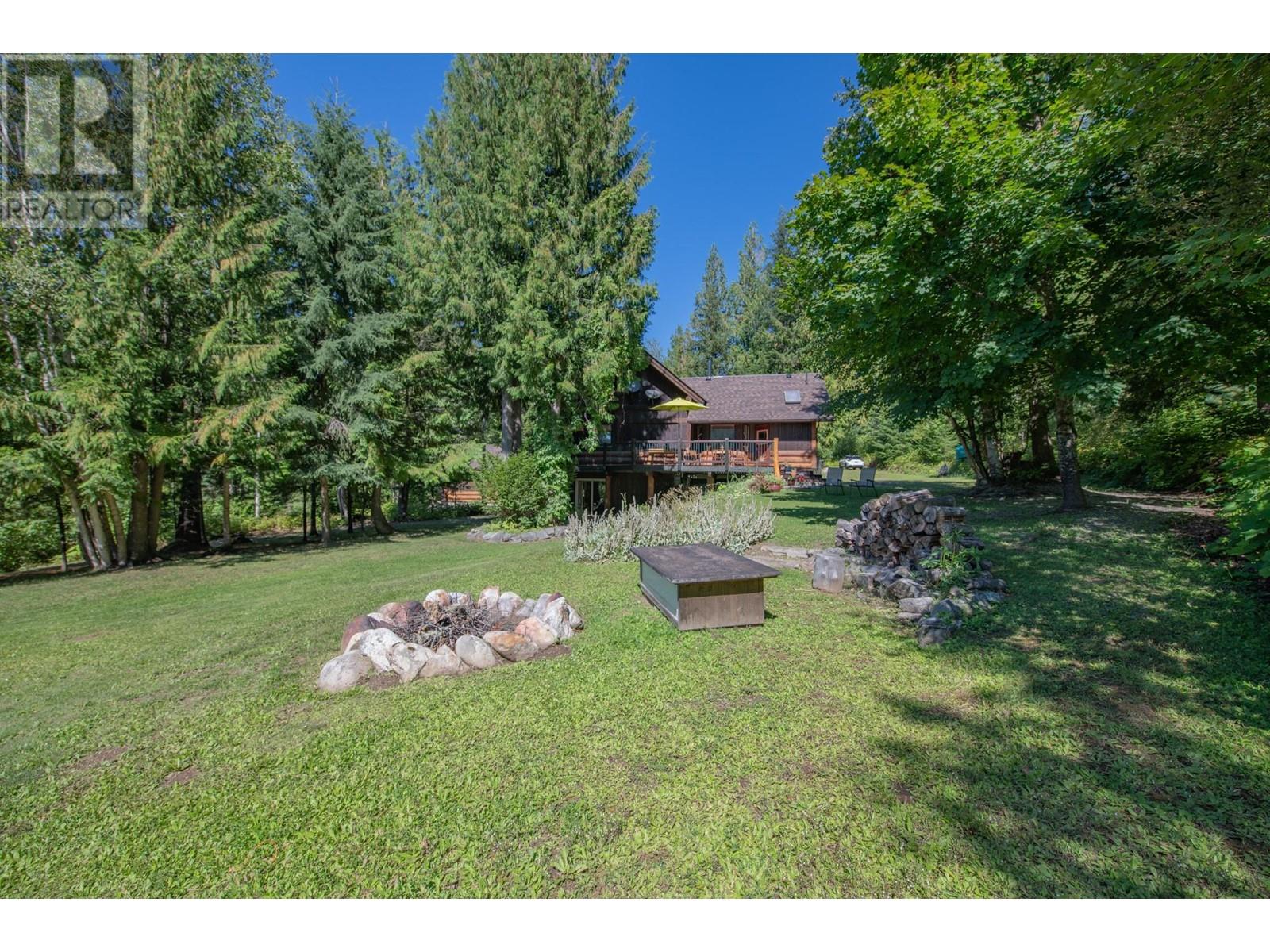 1195 Sugar Lake Road, Cherryville, British Columbia  V0E 2G2 - Photo 6 - 10345414