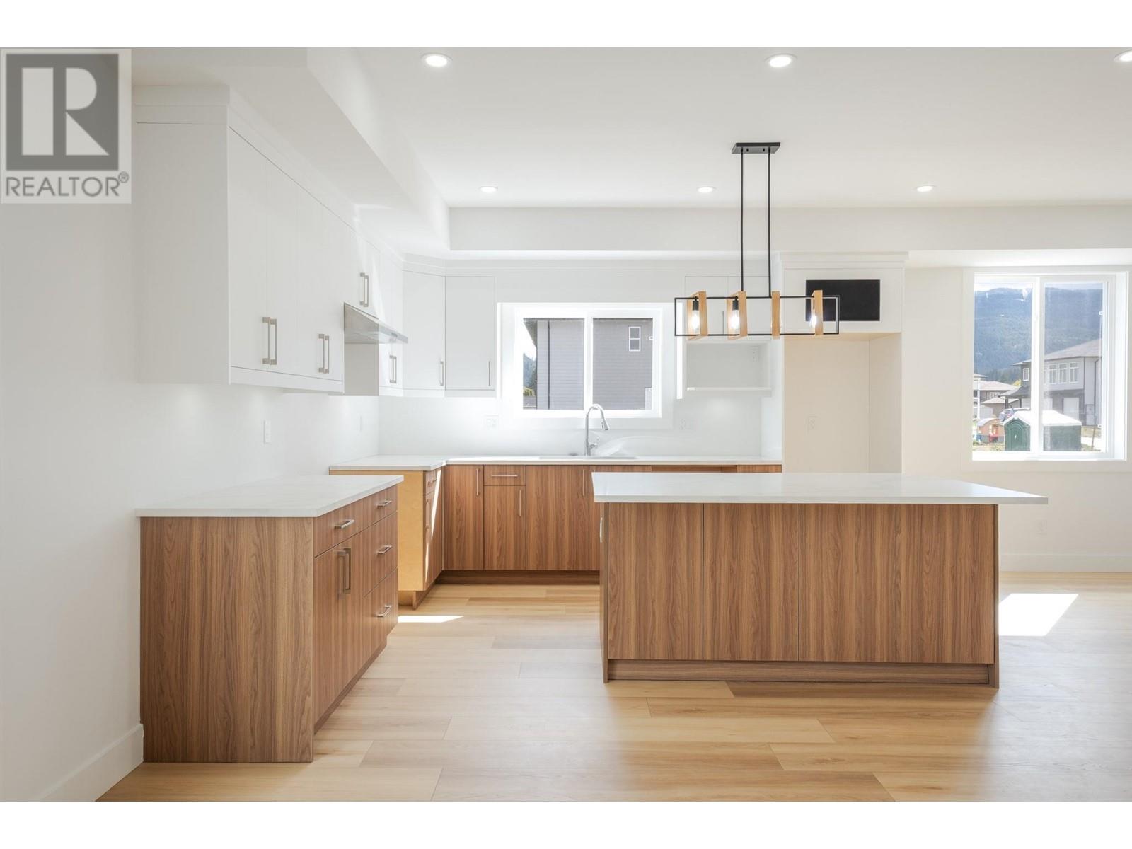 2241 Heitman Street Unit# 2, Enderby, British Columbia  V0E 1V2 - Photo 6 - 10345388
