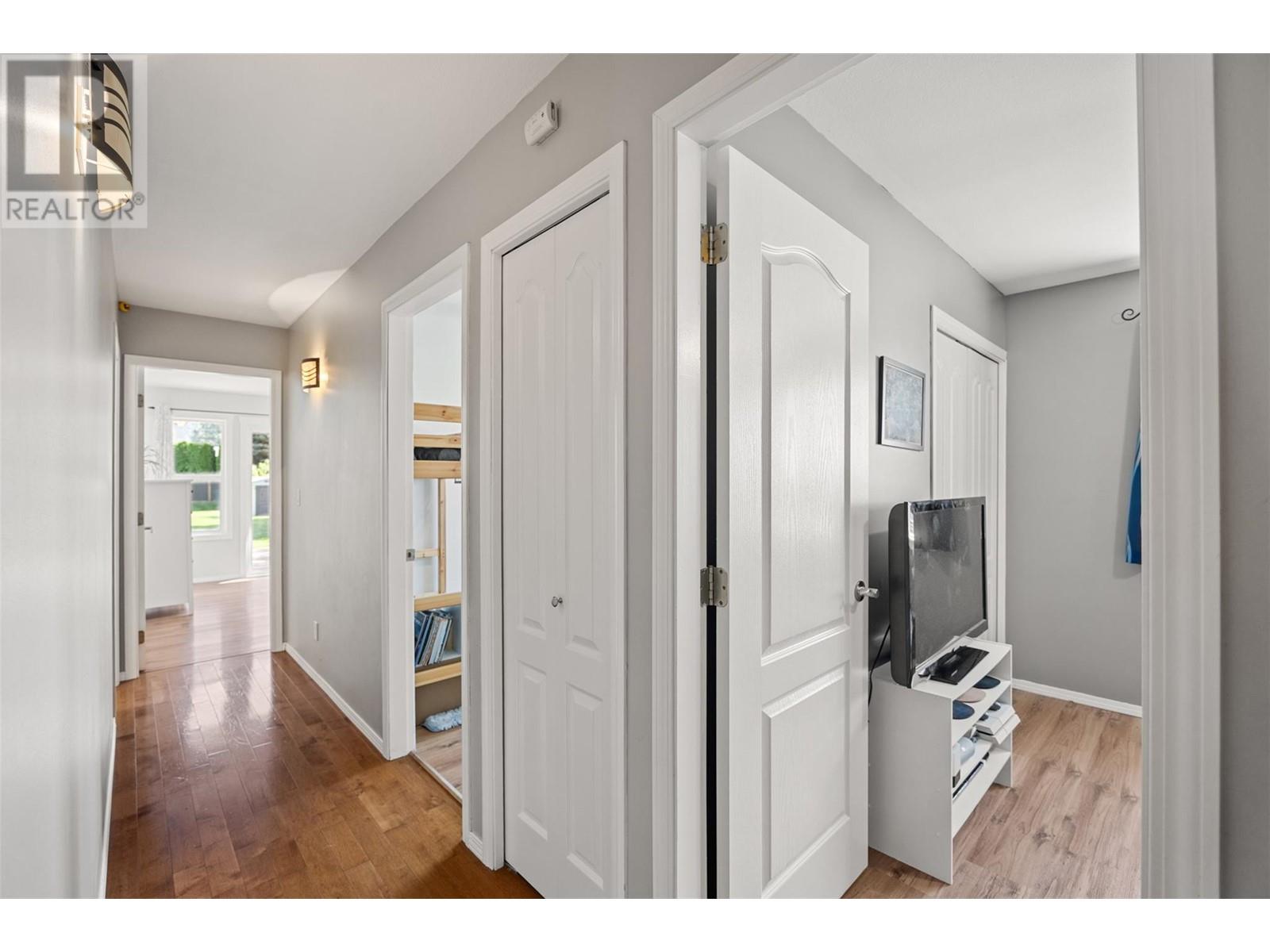 221 Chetwynd Drive, Kamloops, British Columbia  V2H 1L7 - Photo 29 - 10344529