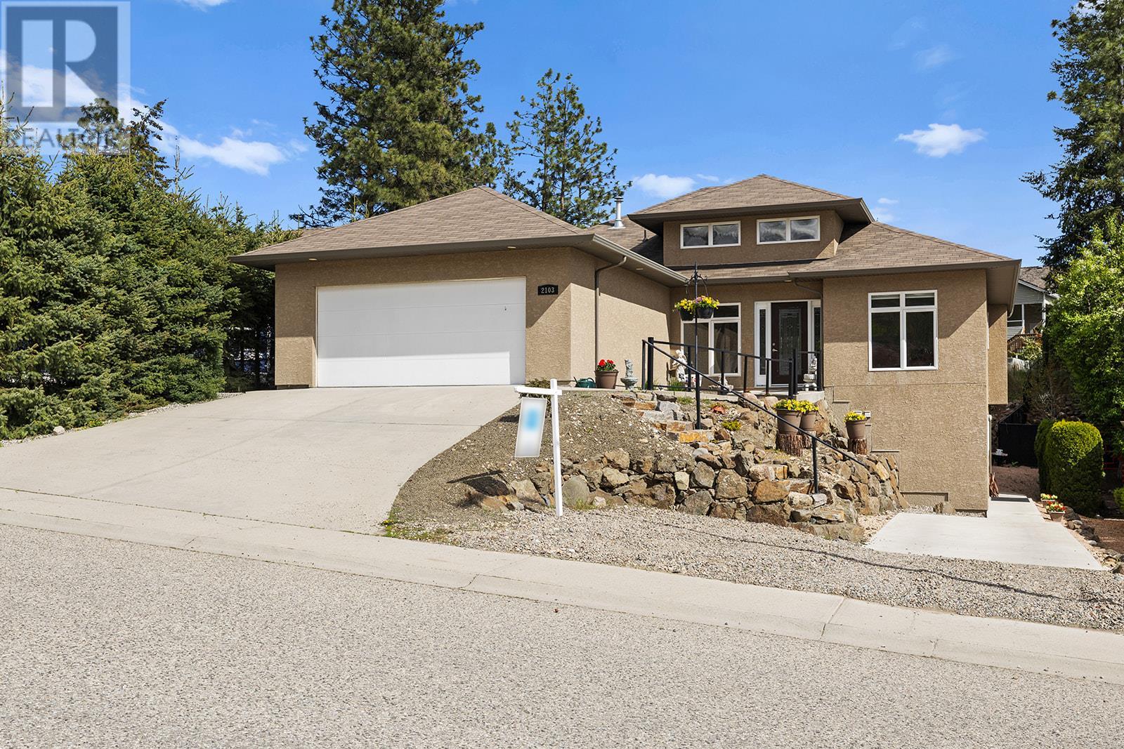 2103 Sunview Drive, West Kelowna, British Columbia  V1Z 3P9 - Photo 1 - 10340753