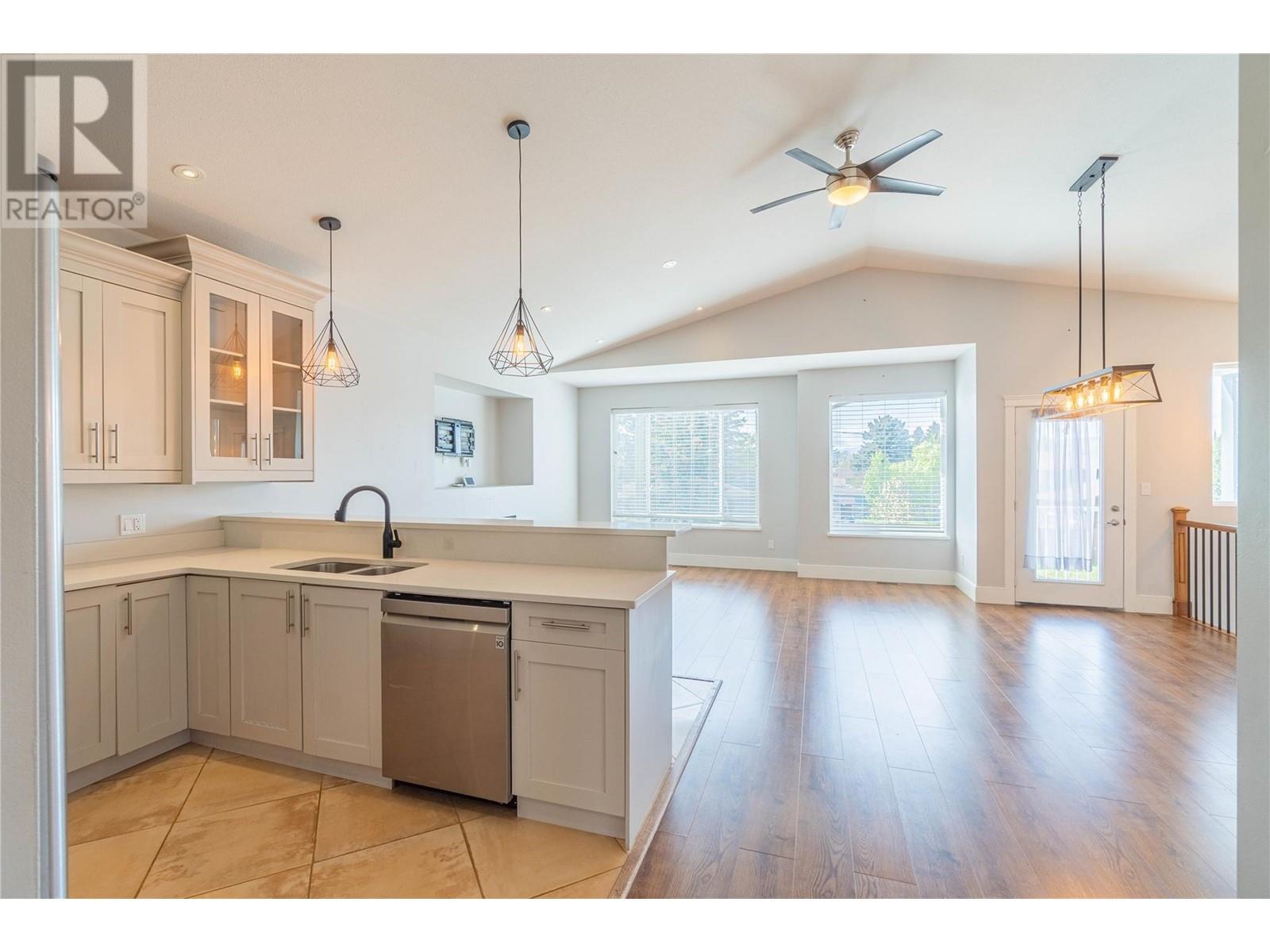 678 Settlement Road, Kamloops, British Columbia  V2B 6J1 - Photo 6 - 10345877