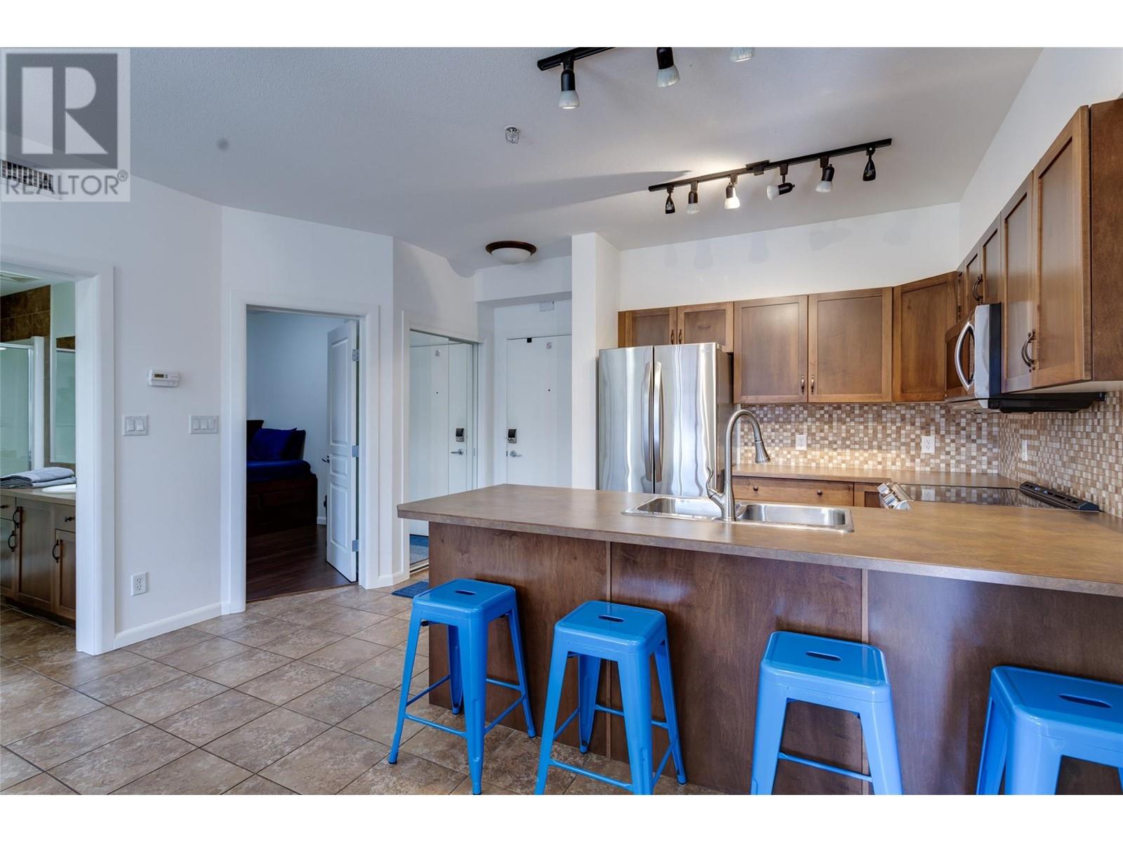 654 Cook Road Unit# 611 Lot# 279, Kelowna, British Columbia  V1W 3G7 - Photo 10 - 10345783