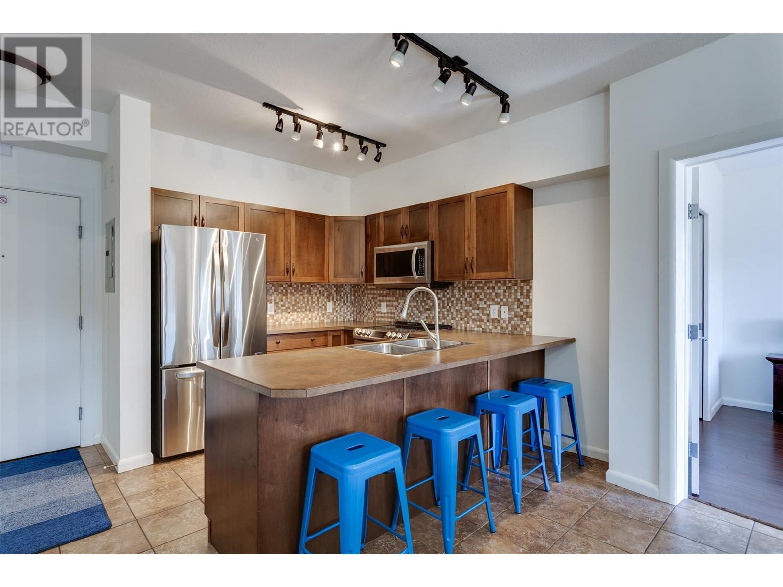 654 Cook Road Unit# 611 Lot# 279, Kelowna, British Columbia  V1W 3G7 - Photo 6 - 10345783