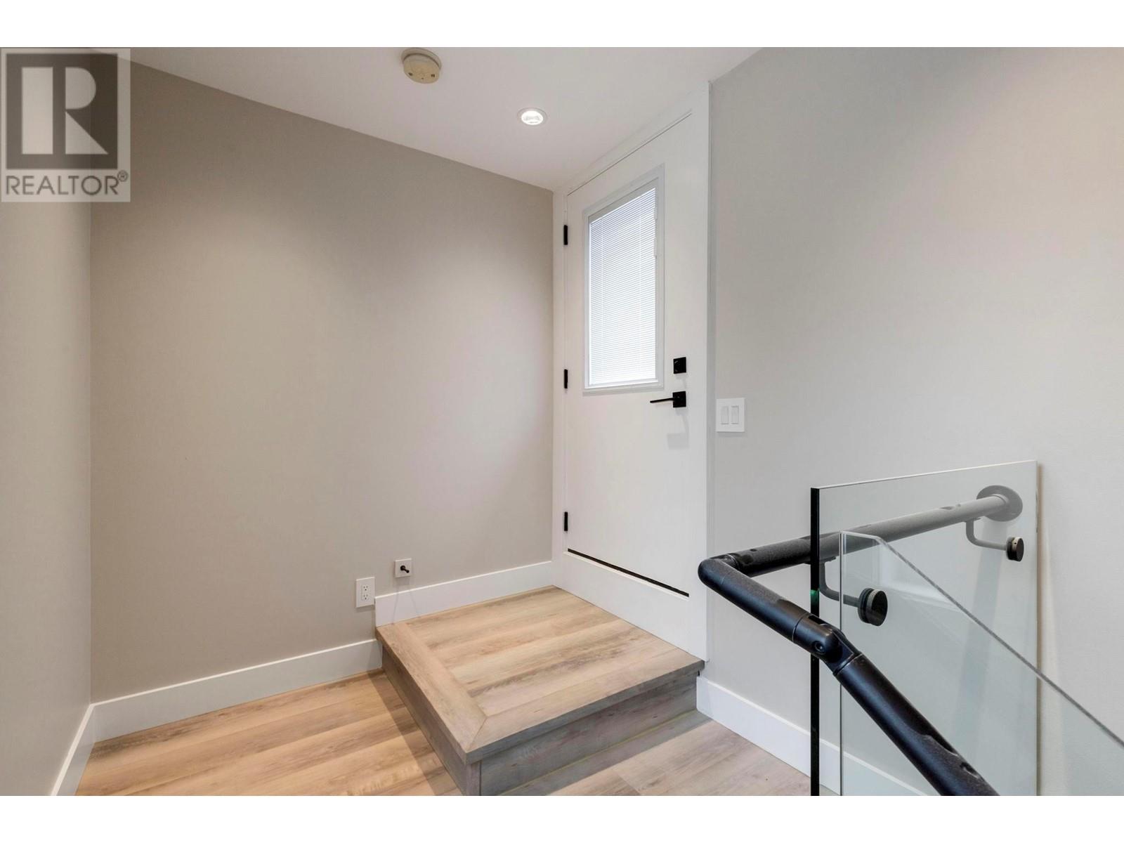 1520 Lakeview Street, Kelowna, British Columbia  V1Y 6R5 - Photo 27 - 10345977