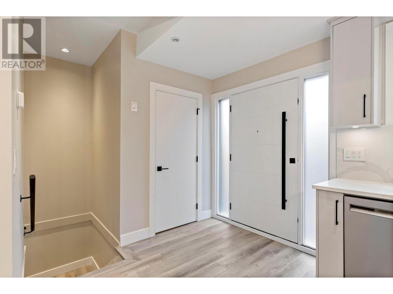1520 Lakeview Street, Kelowna, British Columbia  V1Y 6R5 - Photo 28 - 10345977