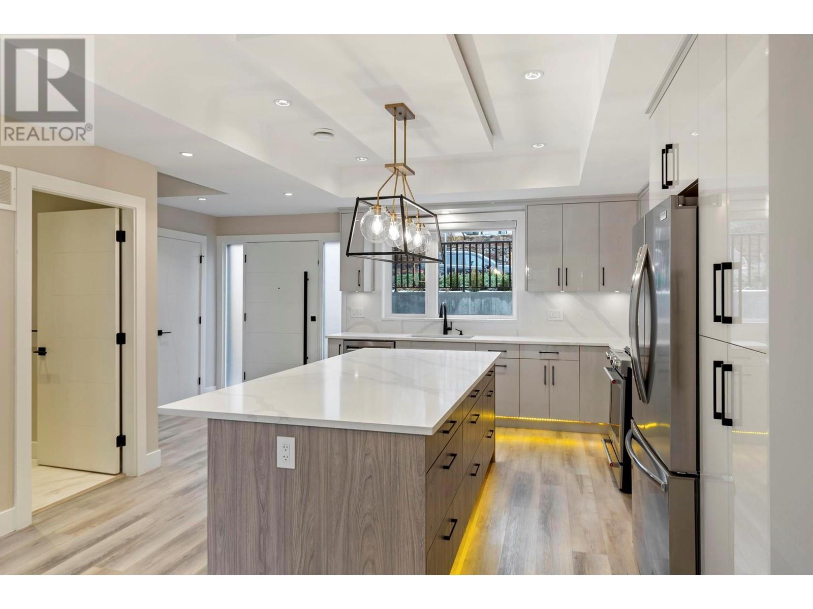 1520 Lakeview Street, Kelowna, British Columbia  V1Y 6R5 - Photo 6 - 10345977