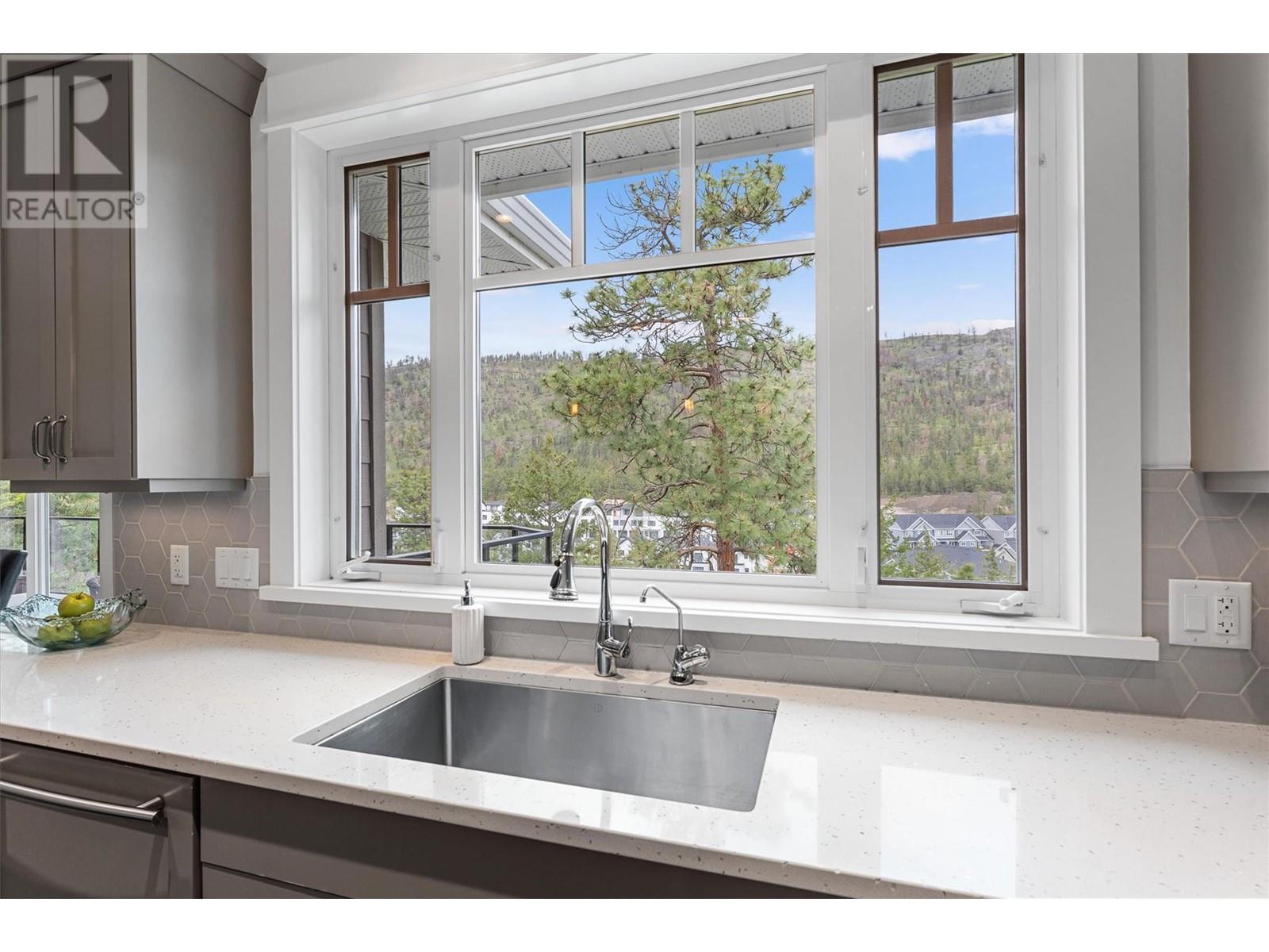 982 Long Ridge Court, Kelowna, British Columbia  V1V 2S1 - Photo 16 - 10345879