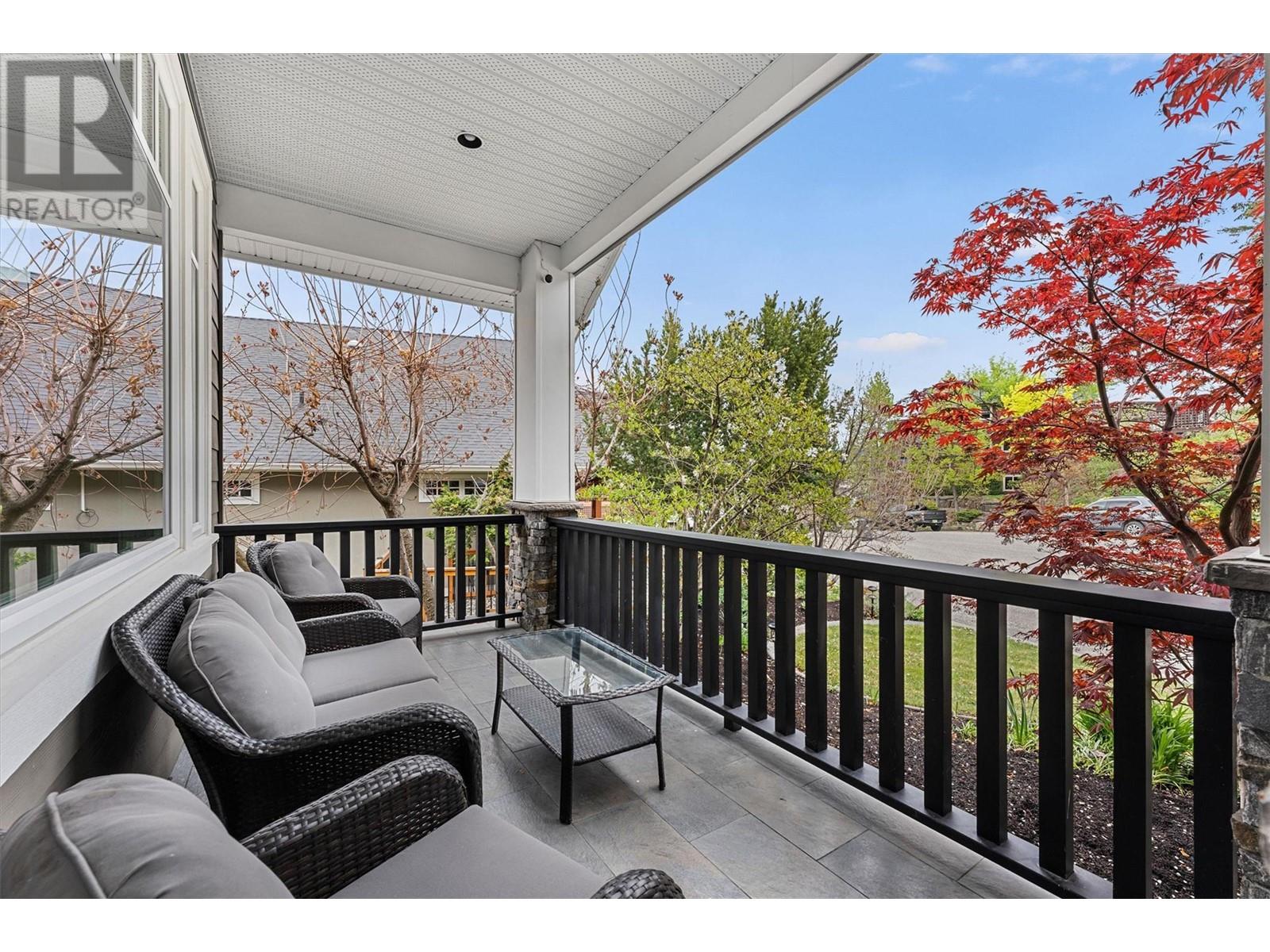 982 Long Ridge Court, Kelowna, British Columbia  V1V 2S1 - Photo 3 - 10345879