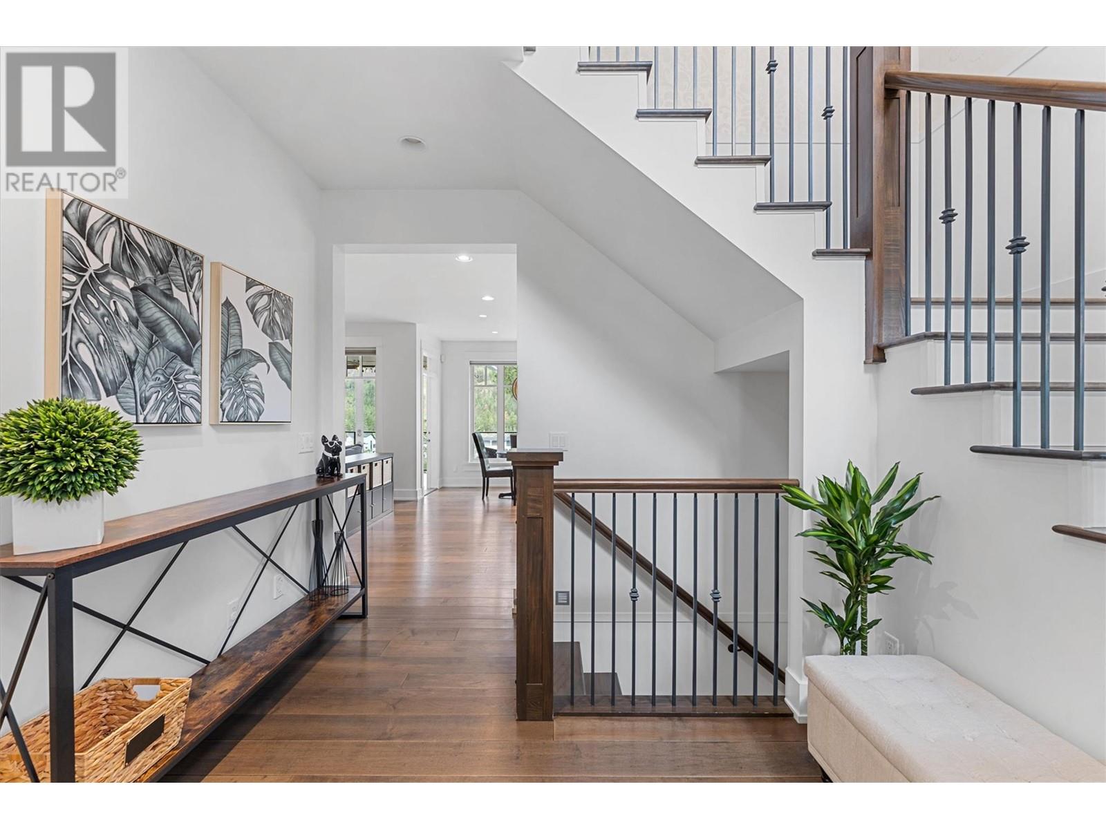 982 Long Ridge Court, Kelowna, British Columbia  V1V 2S1 - Photo 5 - 10345879