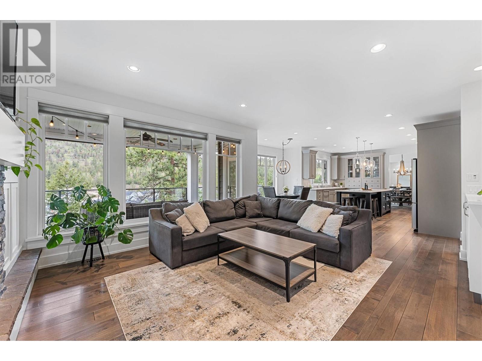 982 Long Ridge Court, Kelowna, British Columbia  V1V 2S1 - Photo 8 - 10345879
