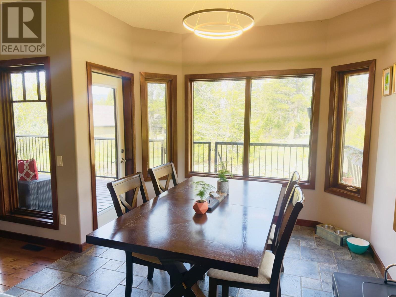 5025 Riverview Road, Fairmont Hot Springs, British Columbia  V0B 1L1 - Photo 10 - 10345943