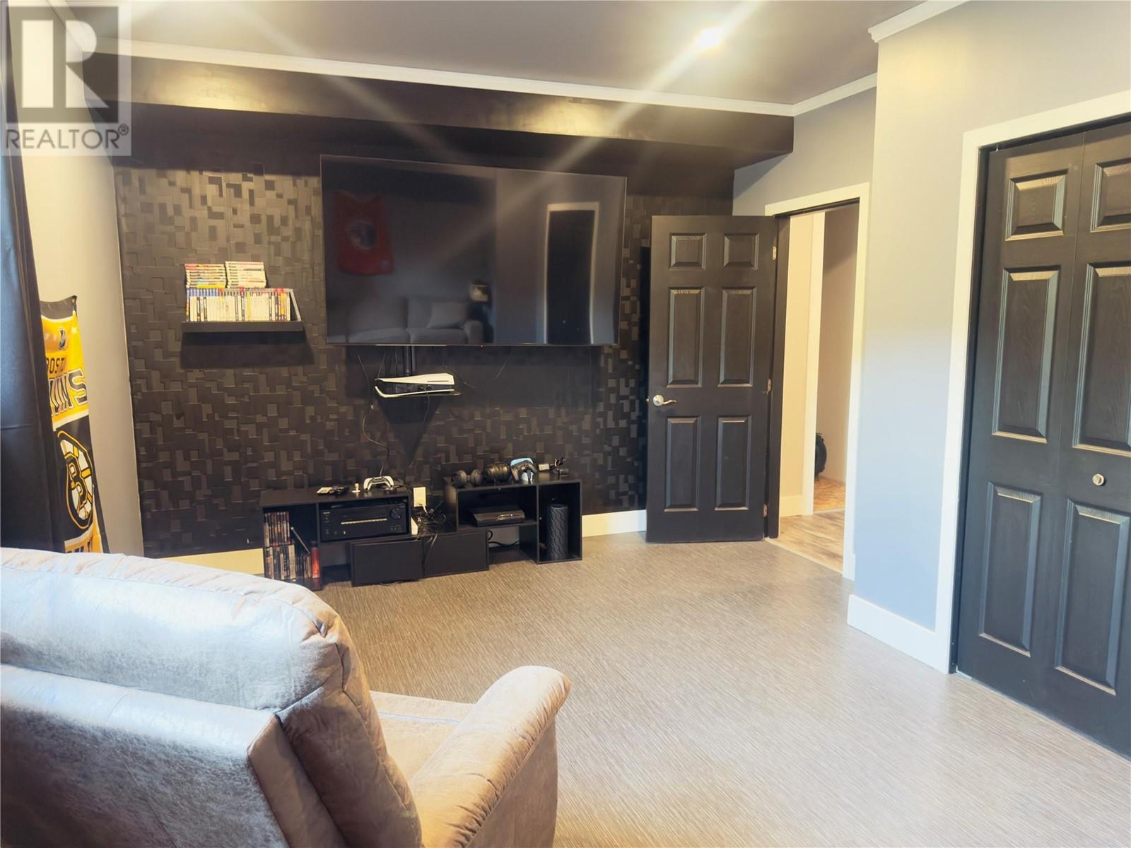 5025 Riverview Road, Fairmont Hot Springs, British Columbia  V0B 1L1 - Photo 33 - 10345943