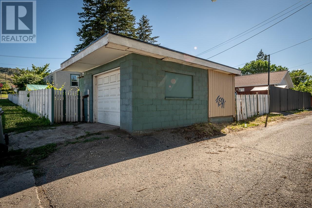 1292 Nicola Street, Kamloops, British Columbia  V2C 2S5 - Photo 6 - 10345997