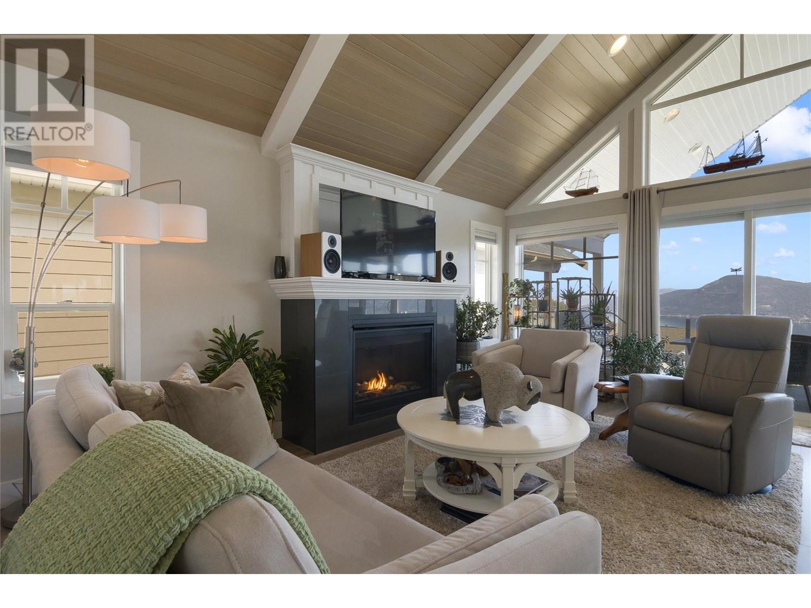 6971 Terazona Drive, Fintry, British Columbia  V1Z 3R8 - Photo 6 - 10345995