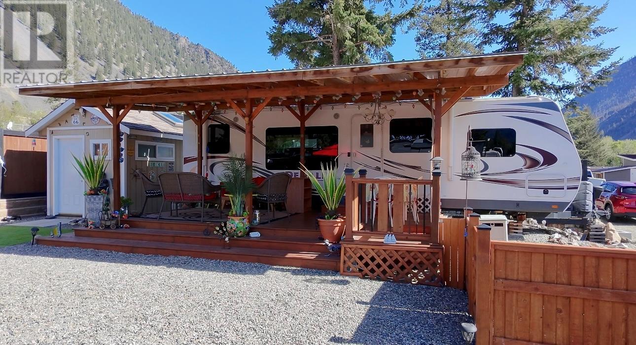 4354 Hwy 3 Highway Unit# 117, Keremeos, British Columbia  V0X 1N1 - Photo 2 - 10345759