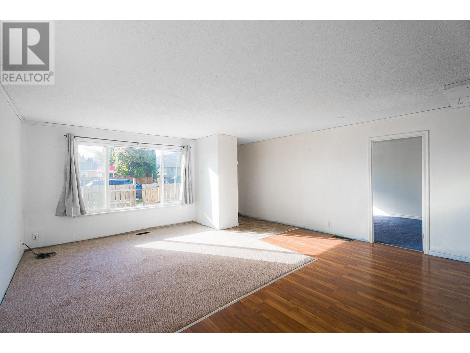 928 Sherbrooke Avenue, Kamloops, British Columbia  V2B 1W2 - Photo 3 - 10346049