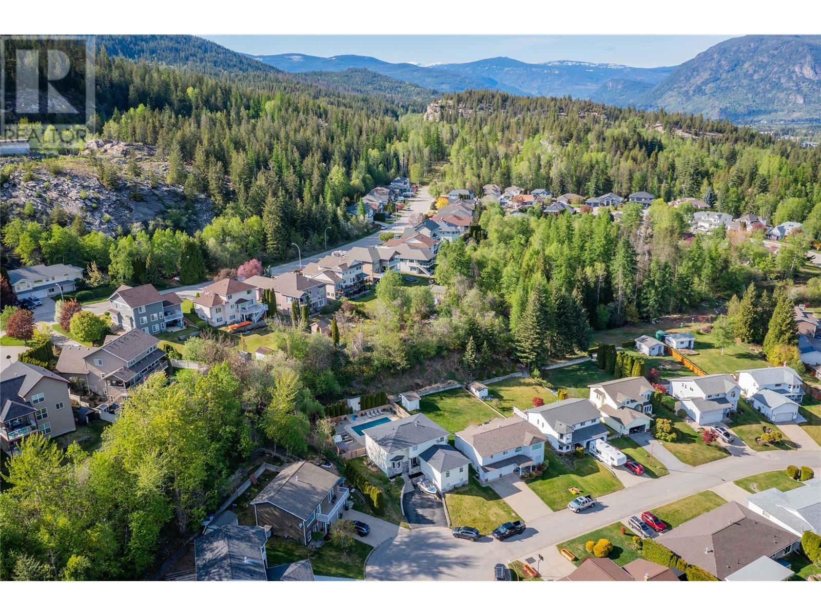 3410 Windsor Place, Castlegar, British Columbia  V1N 4E2 - Photo 62 - 10346034