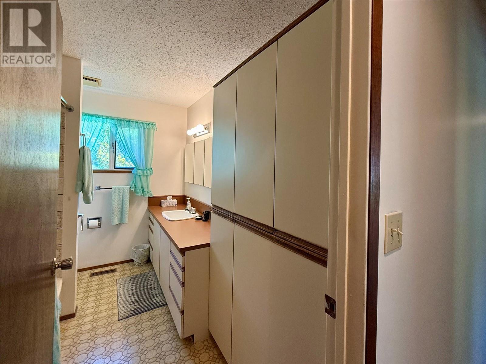 10417 Victoria Road S, Summerland, British Columbia  V0H 1Z2 - Photo 49 - 10346021